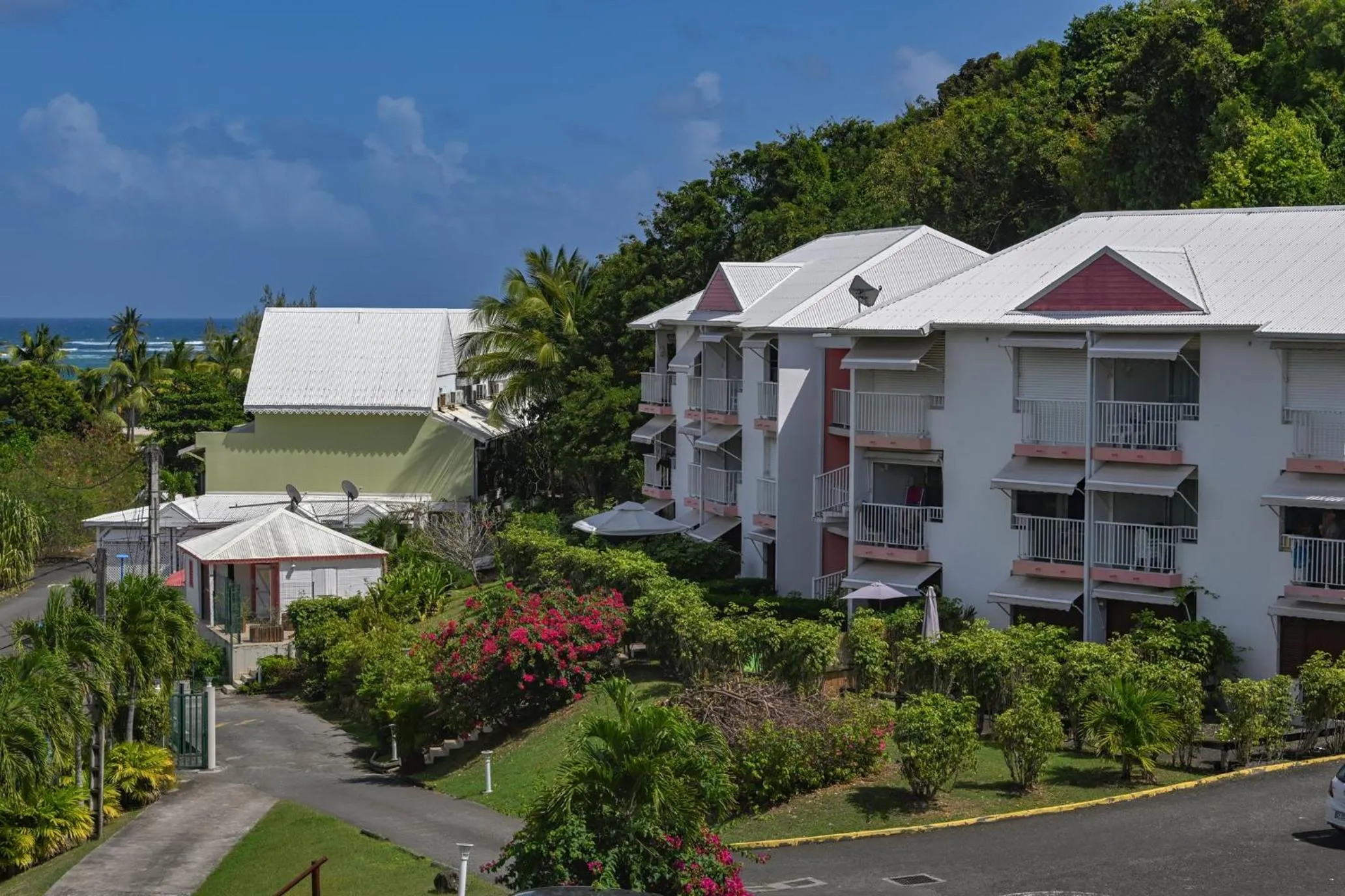 Property building in Résidence Tropicale