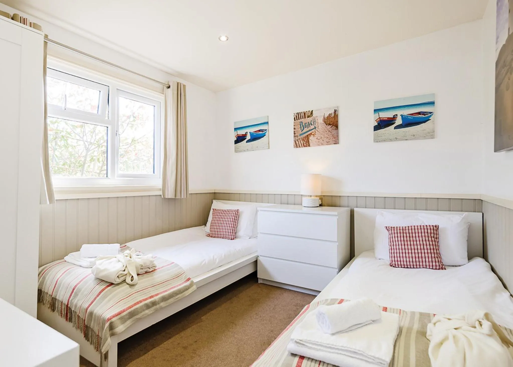 Property building, Bed in Pickering Lodges