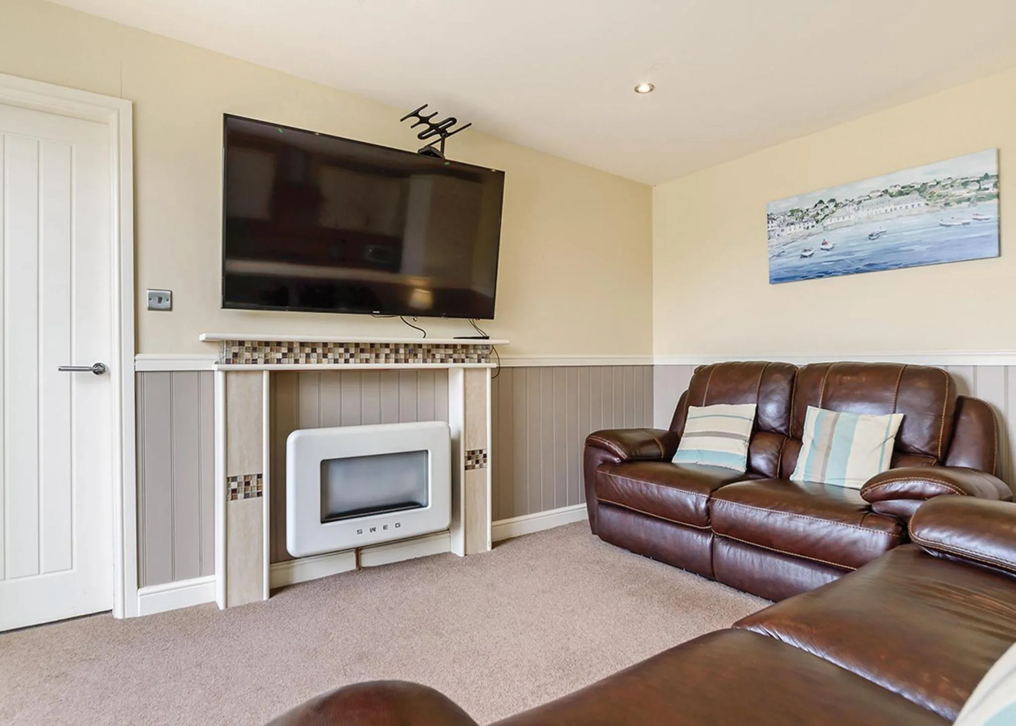 Property building in Pickering Lodges
