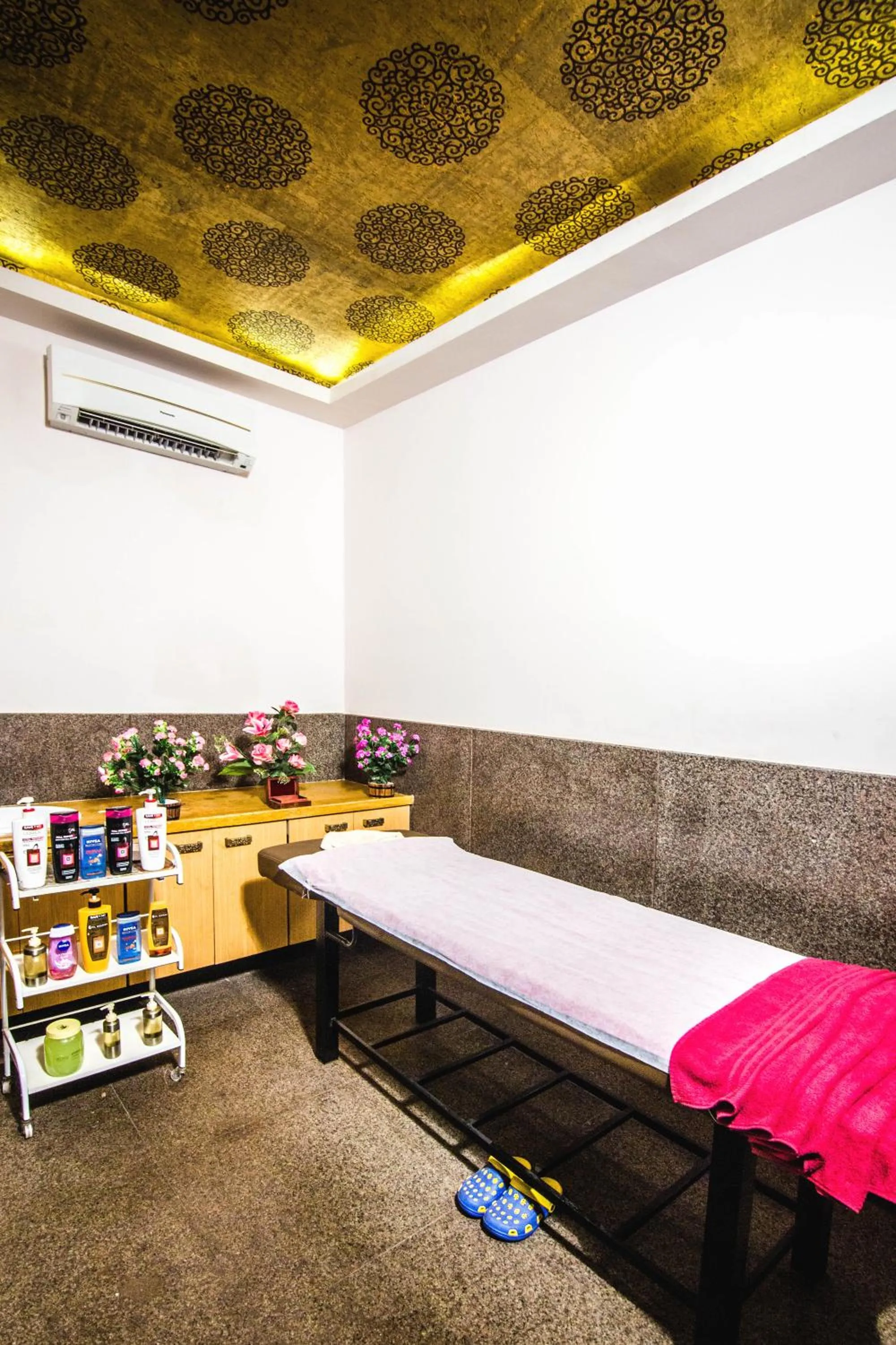 Massage in Club Paraiso