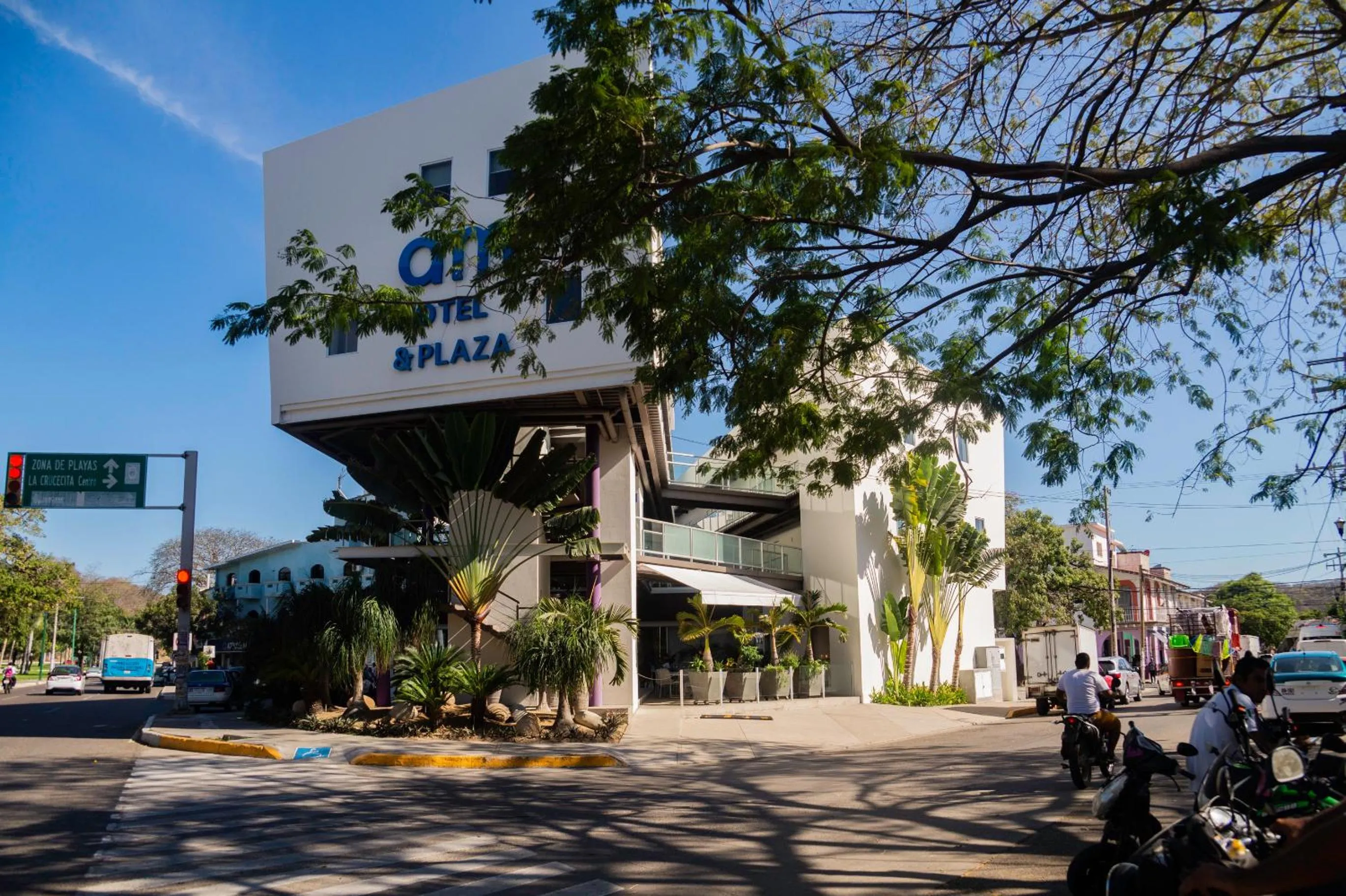 Facade/entrance in AM Hotel y Plaza