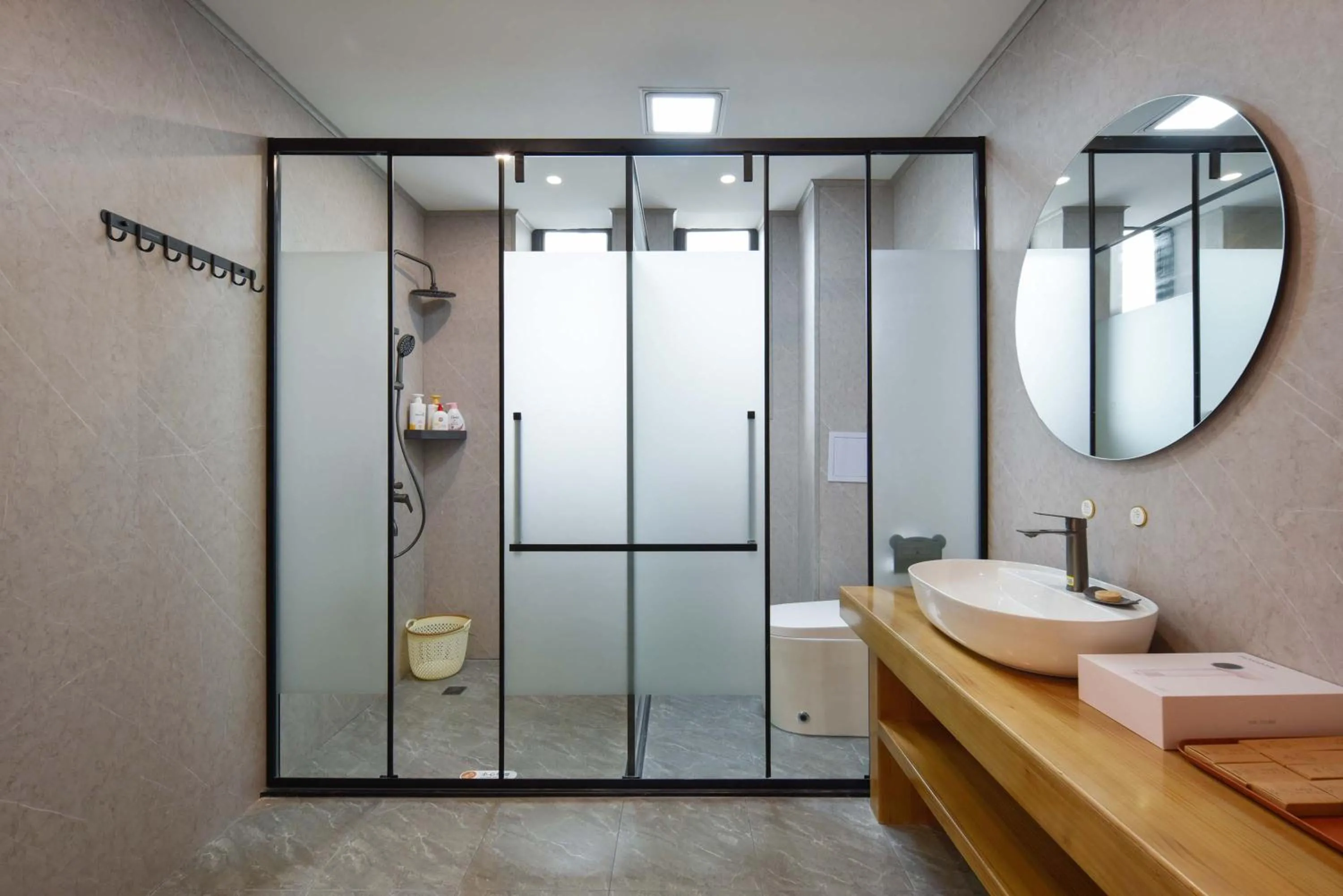 Shower in Da Le Zhi Ye Homestay