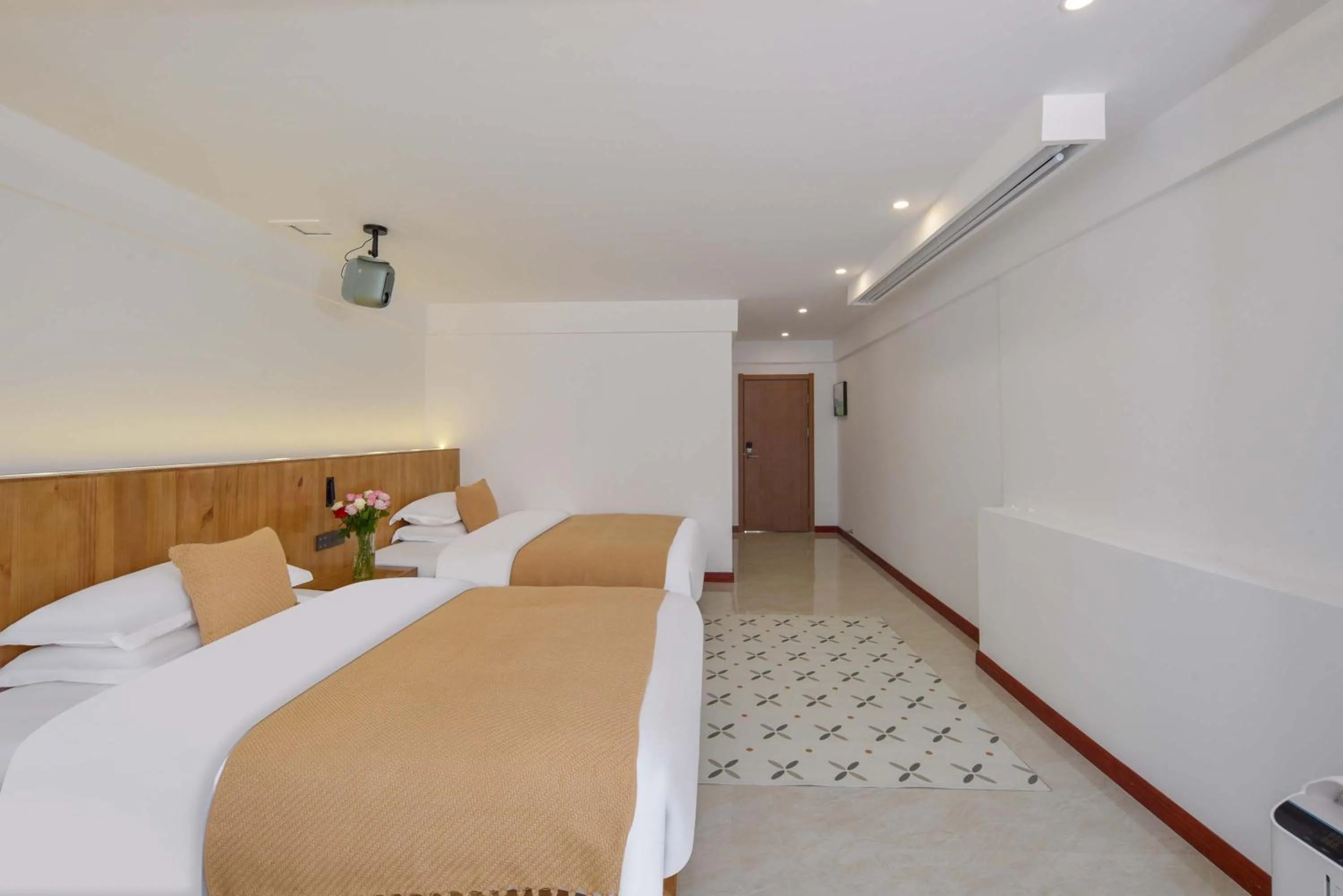 Photo of the whole room, Bed in Da Le Zhi Ye Homestay