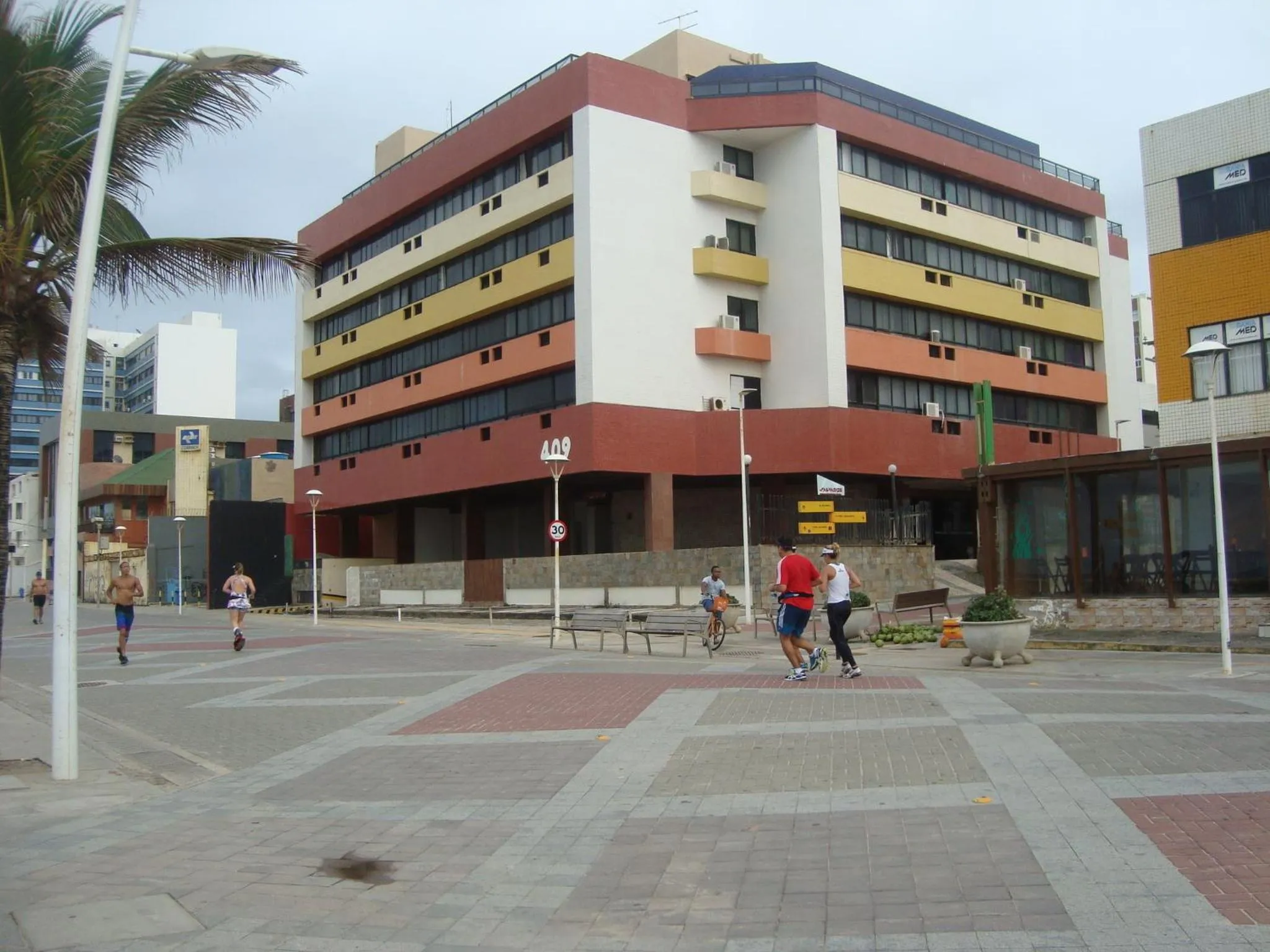 Facade/entrance in Flat na Praia do Farol da Barra
