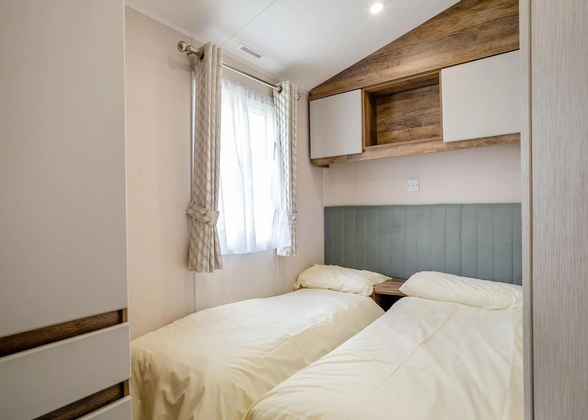 Property building, Bed in Seadown Park