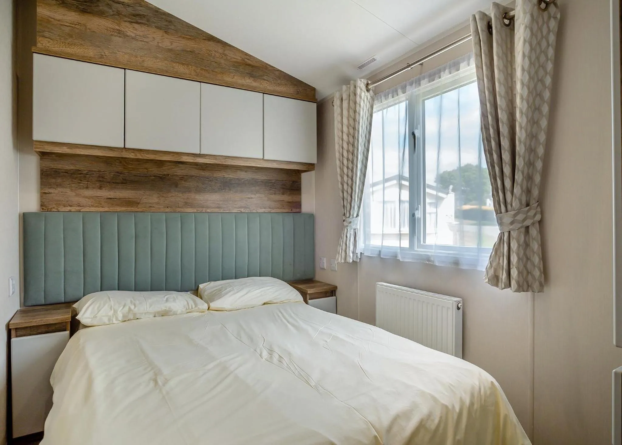 Property building, Bed in Seadown Park