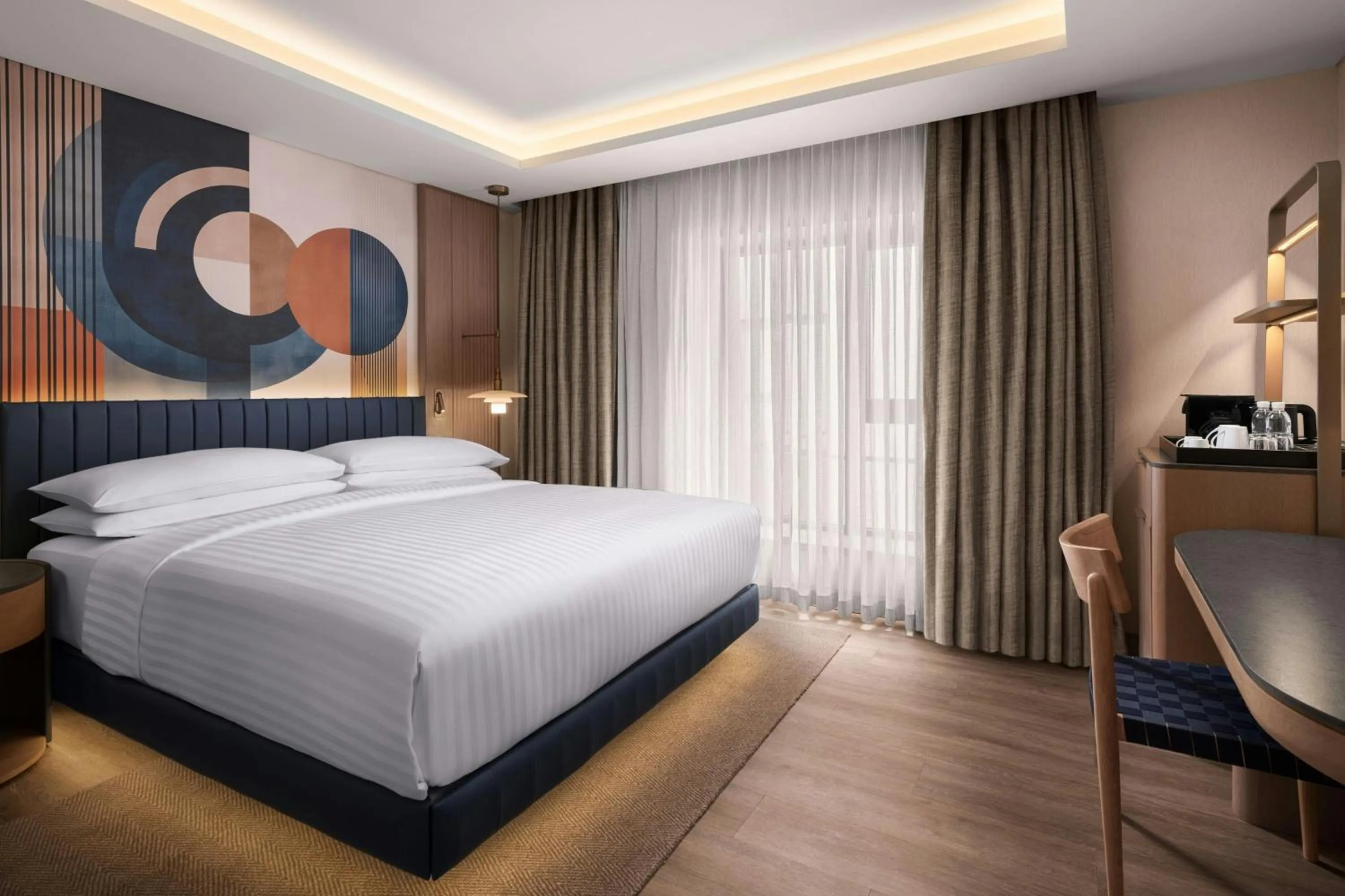 Superior, Guest Room, 1 King Bed with Courtyard View in Delta Hotels by Marriott Istanbul Karakoy