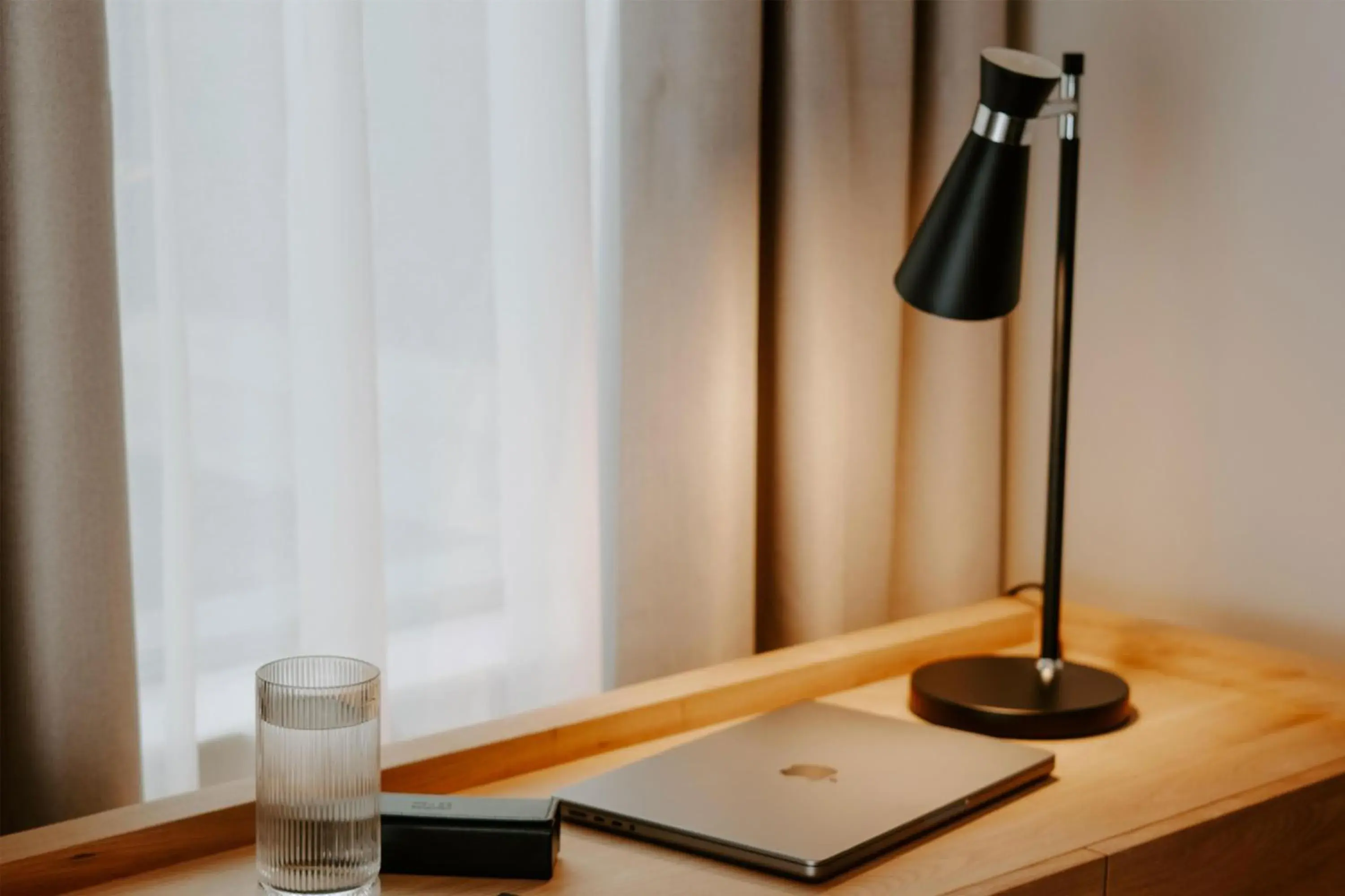 Photo of the whole room in The Hobson Cambridge by Adina Photo of the whole room in The Hobson Cambridge by Adina