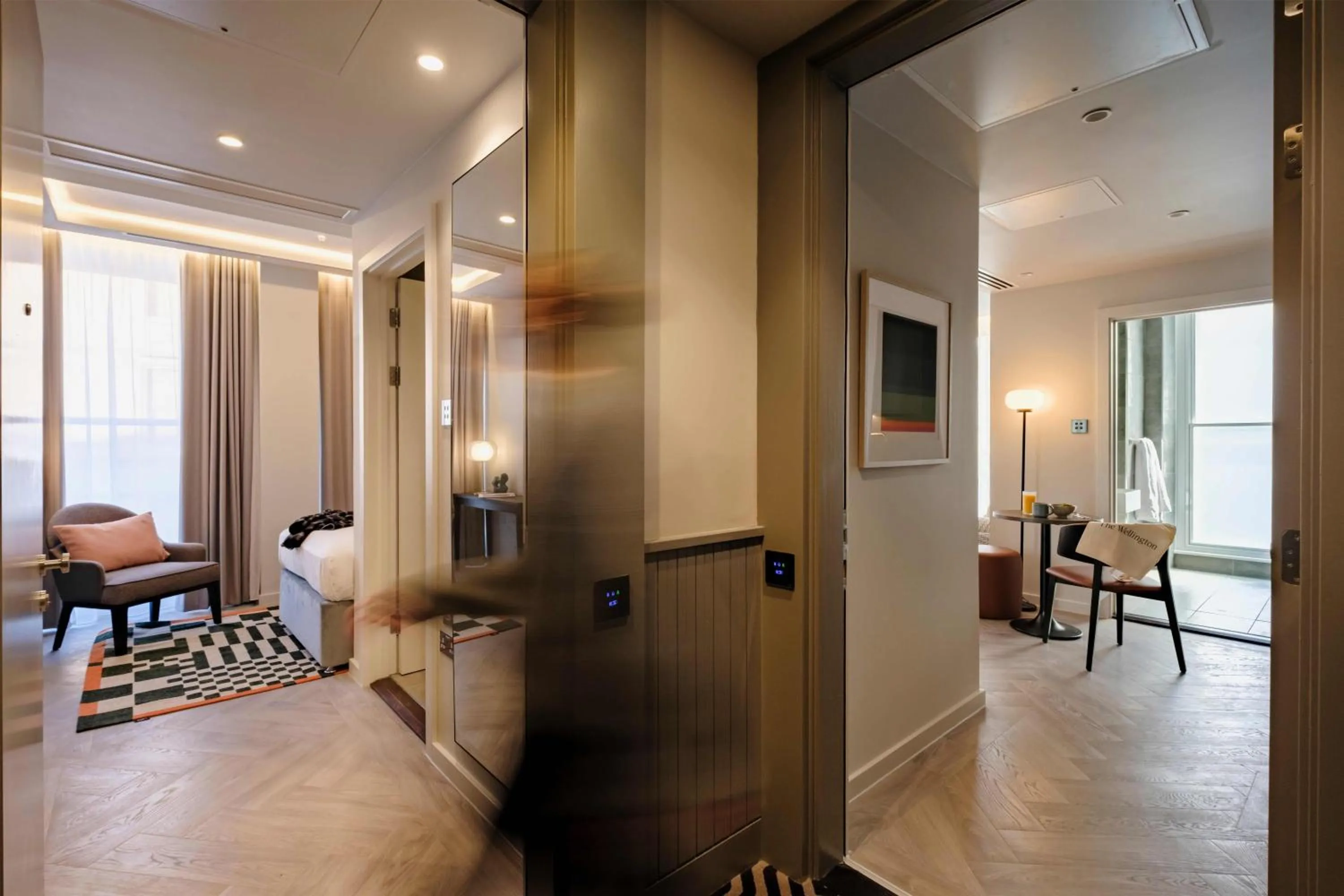 Photo of the whole room in The Wellington Glasgow by Adina