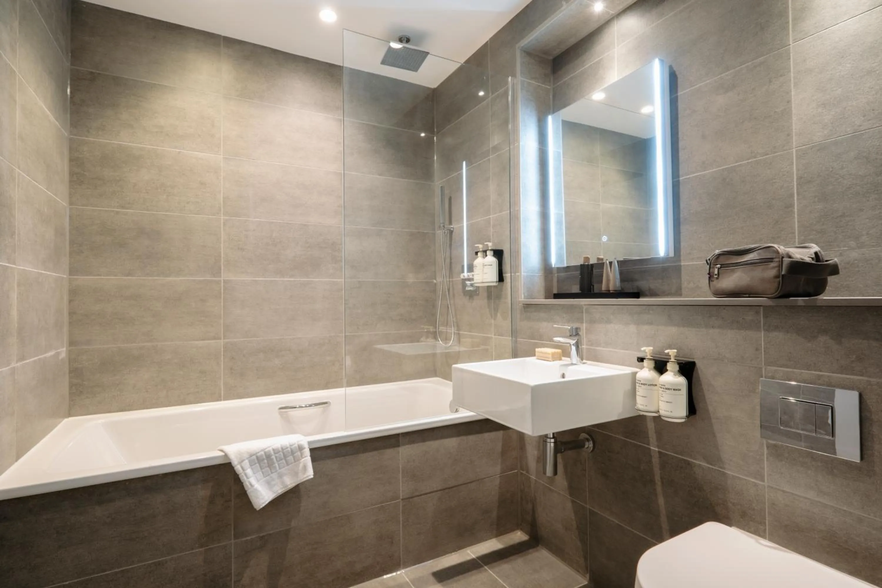 Bathroom in The Wellington Glasgow by Adina
