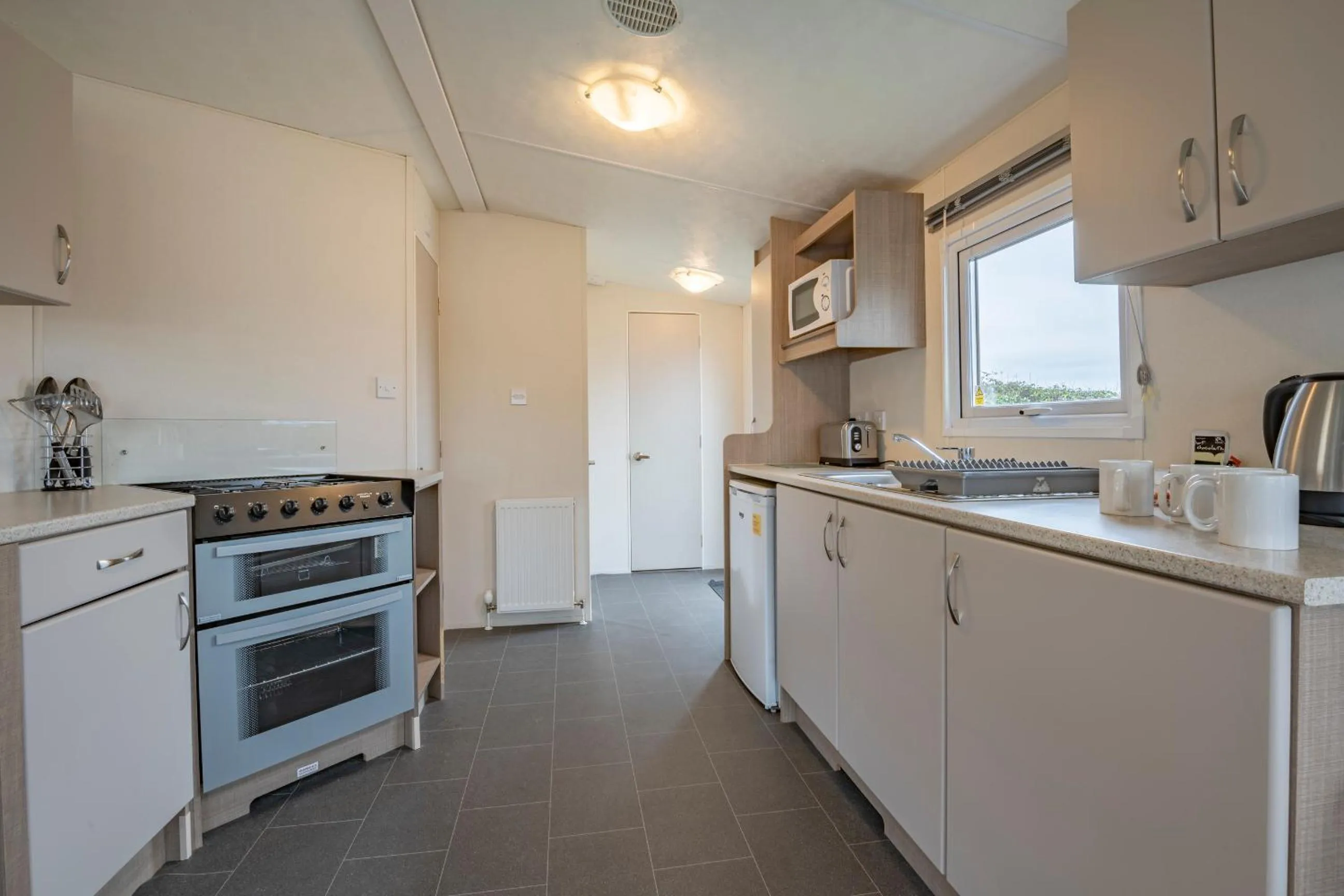 kitchen in Tan Rallt Holiday Park & Spa