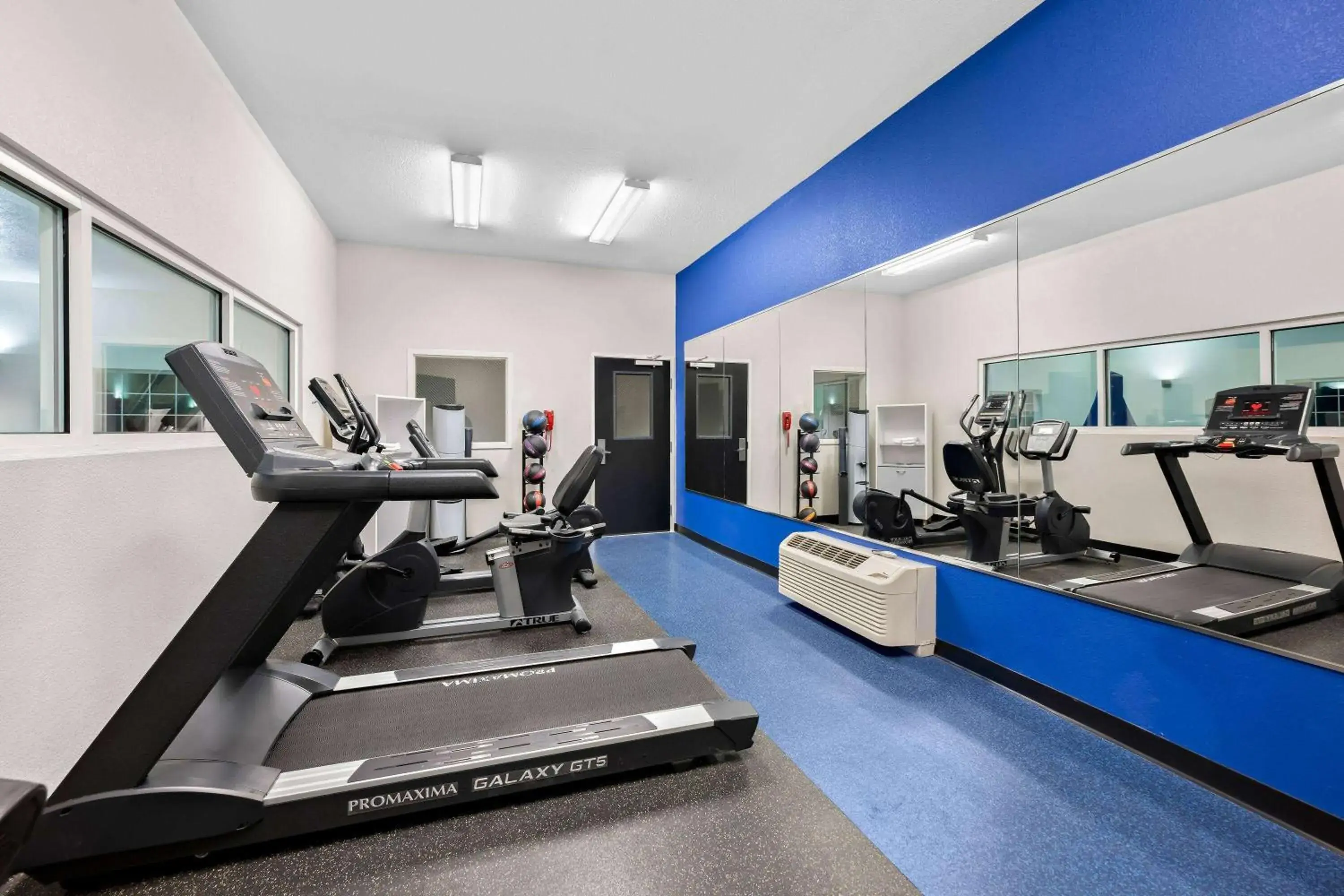 Fitness centre/facilities in Microtel Inn & Suites by Wyndham Sweetwater Fitness centre/facilities in Microtel Inn & Suites by Wyndham Sweetwater