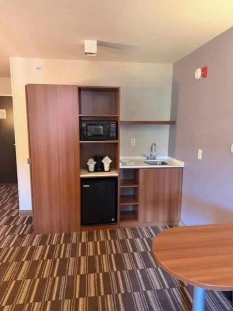 Microtel Inn & Suites by Wyndham Altoona