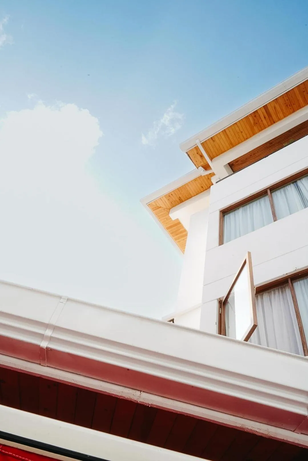 Facade/entrance in Céline & Lolo