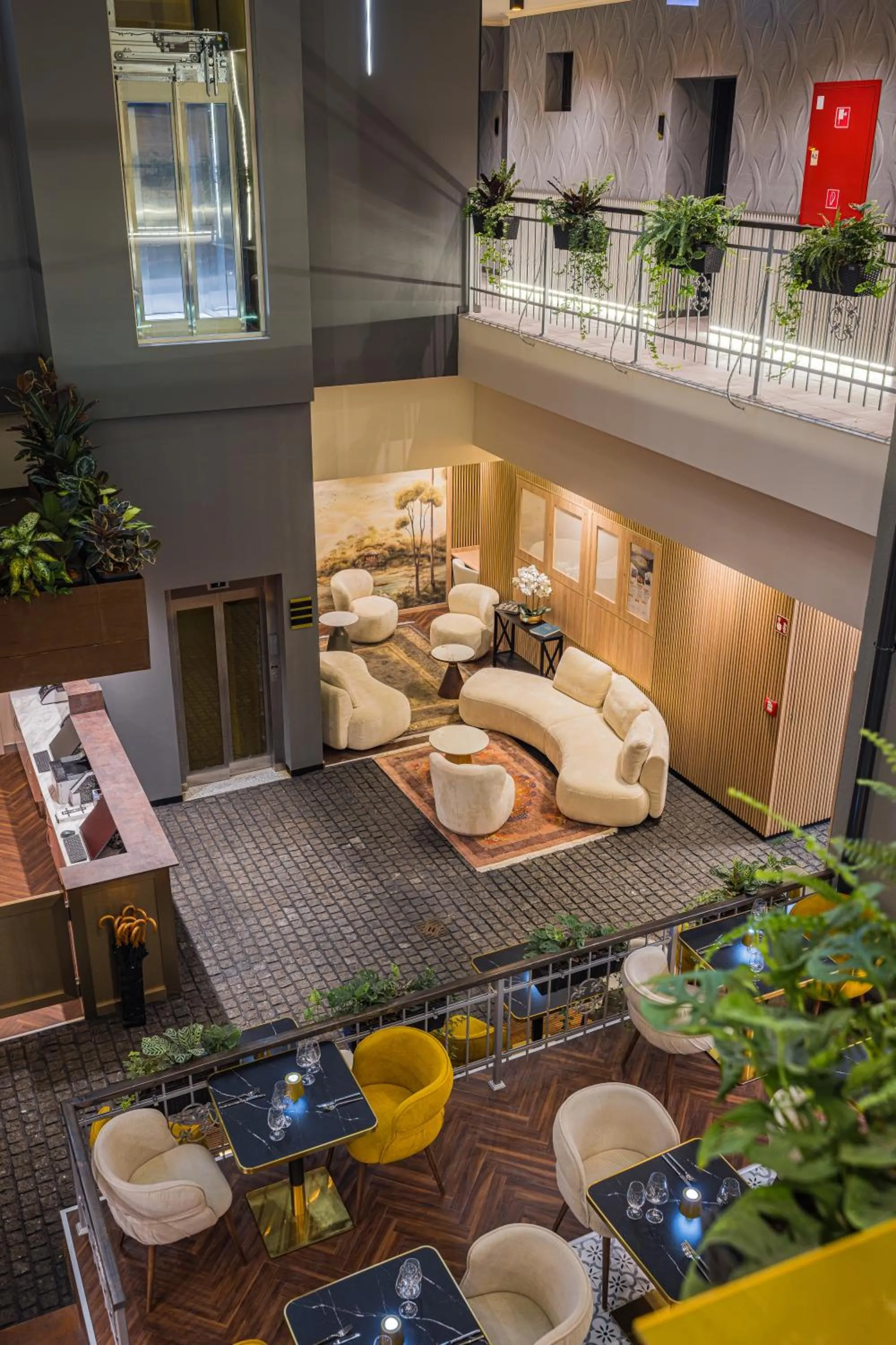 Hotel Allora