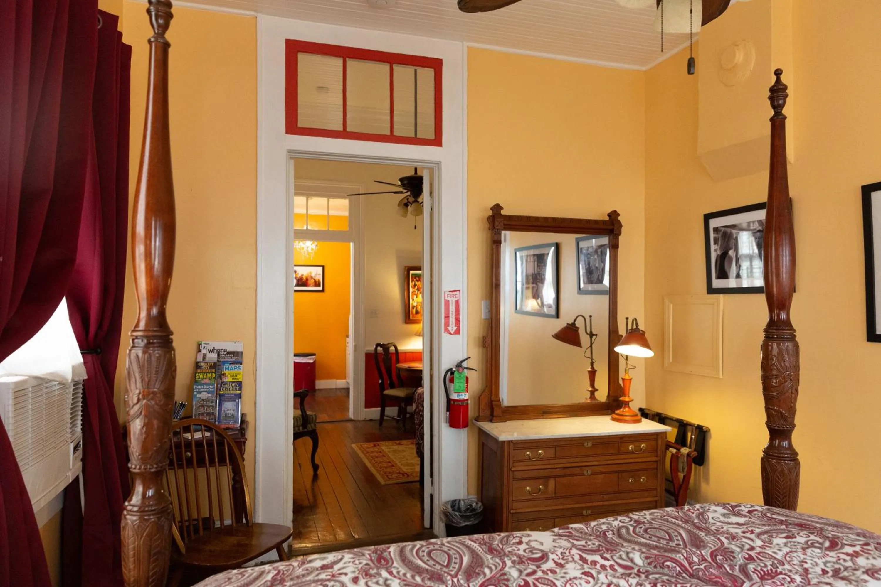 Bedroom, Bed in The Blue60 Marigny Inn