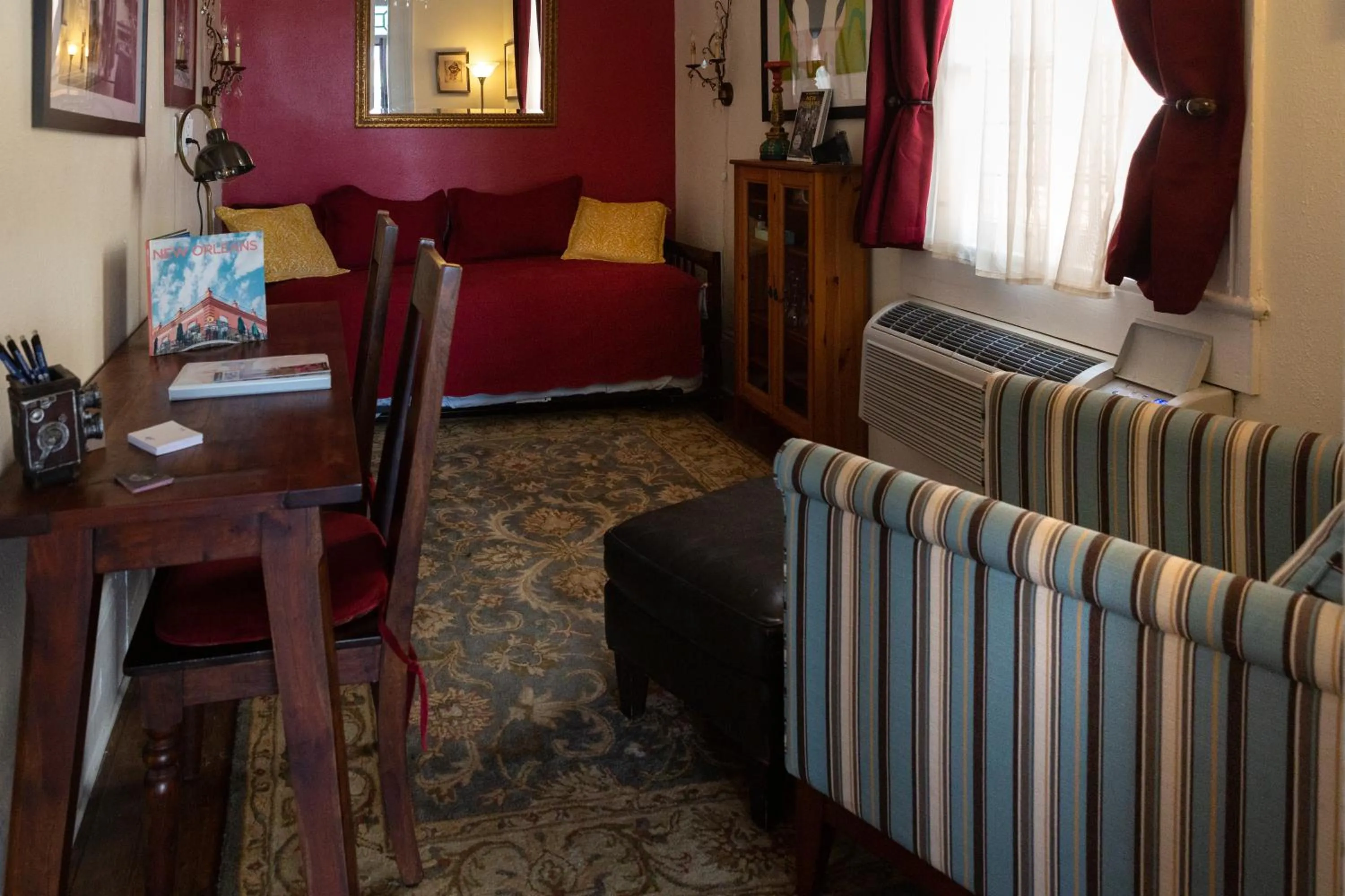 Living room in The Blue60 Marigny Inn