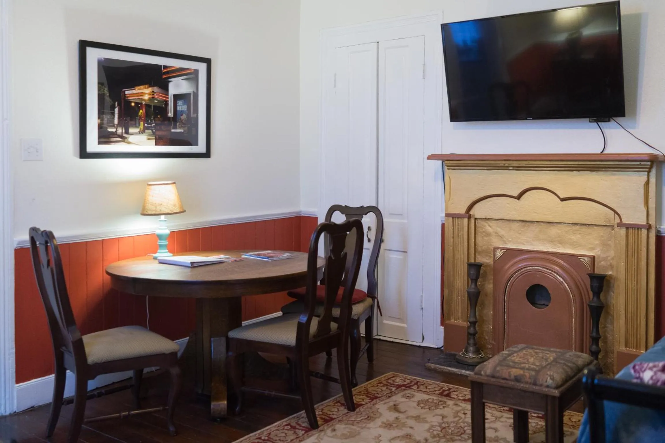 TV and multimedia in The Blue60 Marigny Inn