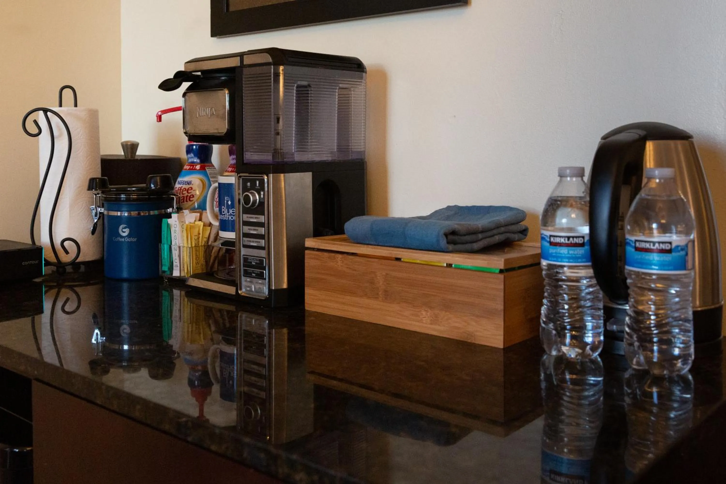 Coffee/tea facilities in The Blue60 Marigny Inn