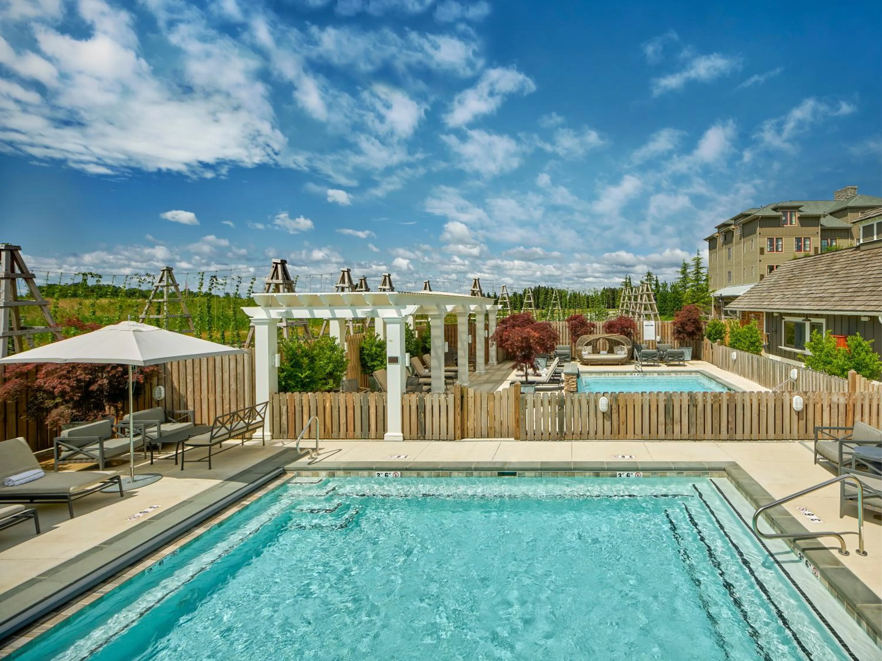 Swimming pool in The Inn at Chesapeake Bay Beach Club