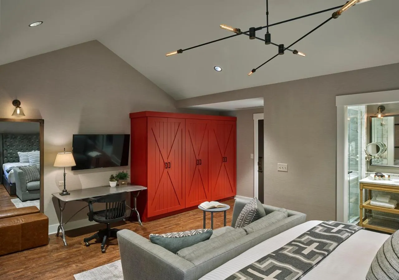 Bedroom, Bed in The Inn at Chesapeake Bay Beach Club