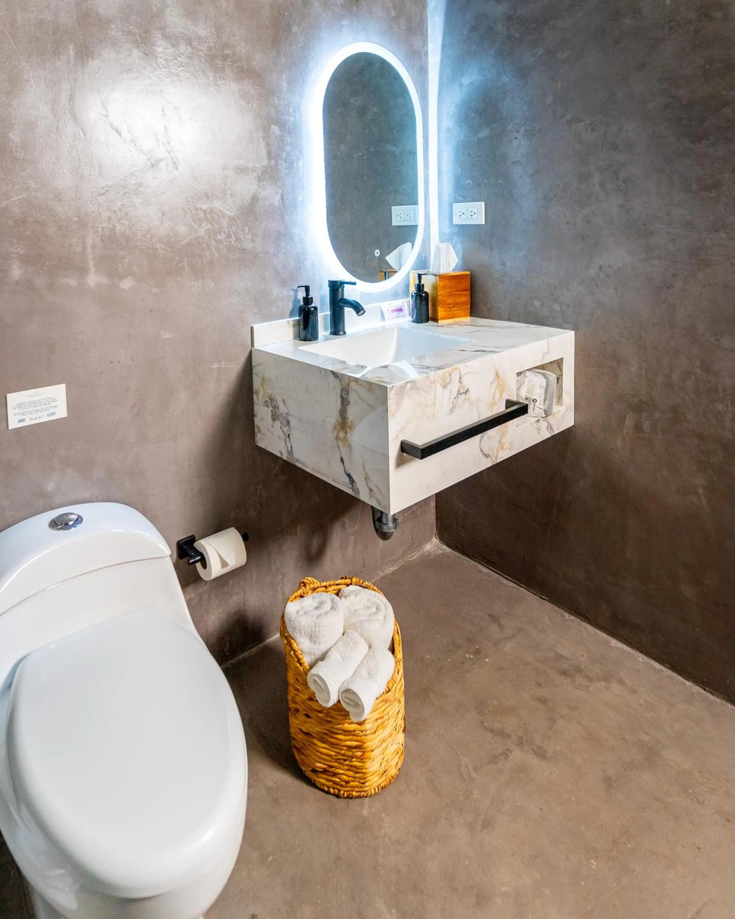 Toilet in Parguera Plaza Hotel - Adults Only