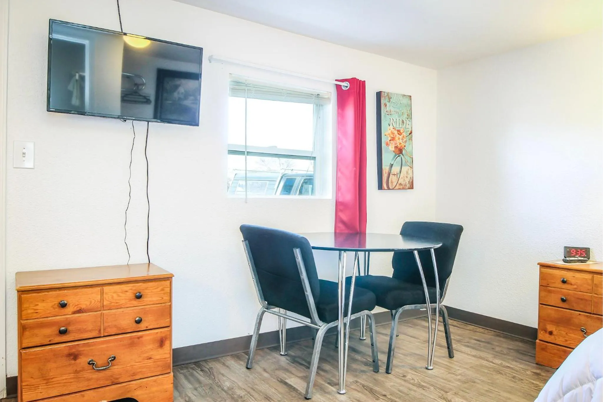 Dining area in Baker City Motel & RV