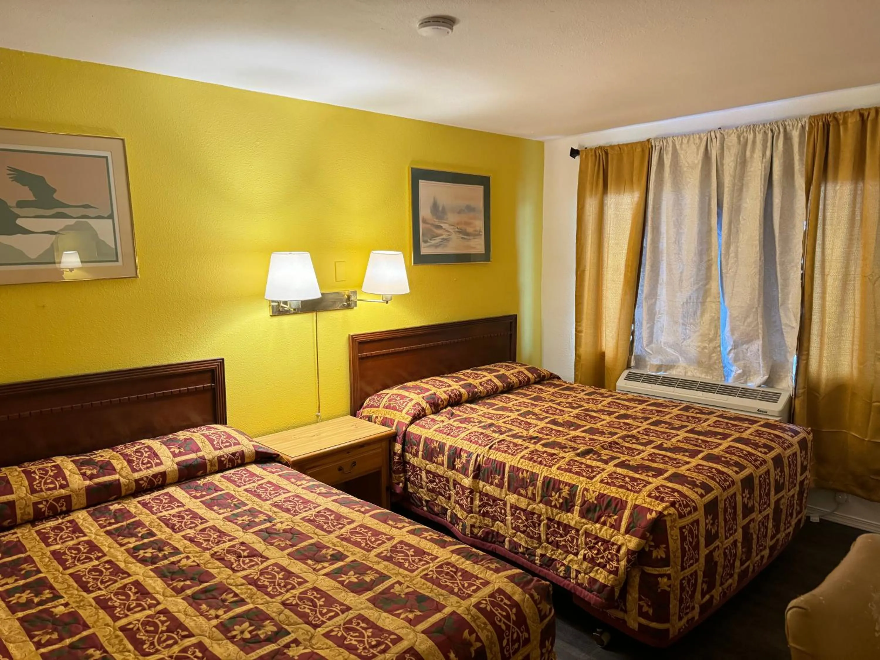 Economy Inn Ontario