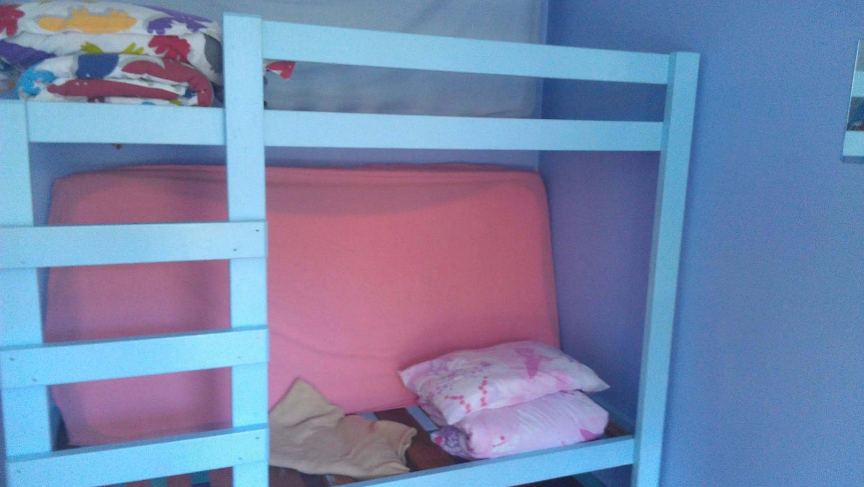 bunk bed, Bed in Anglesea Backpackers