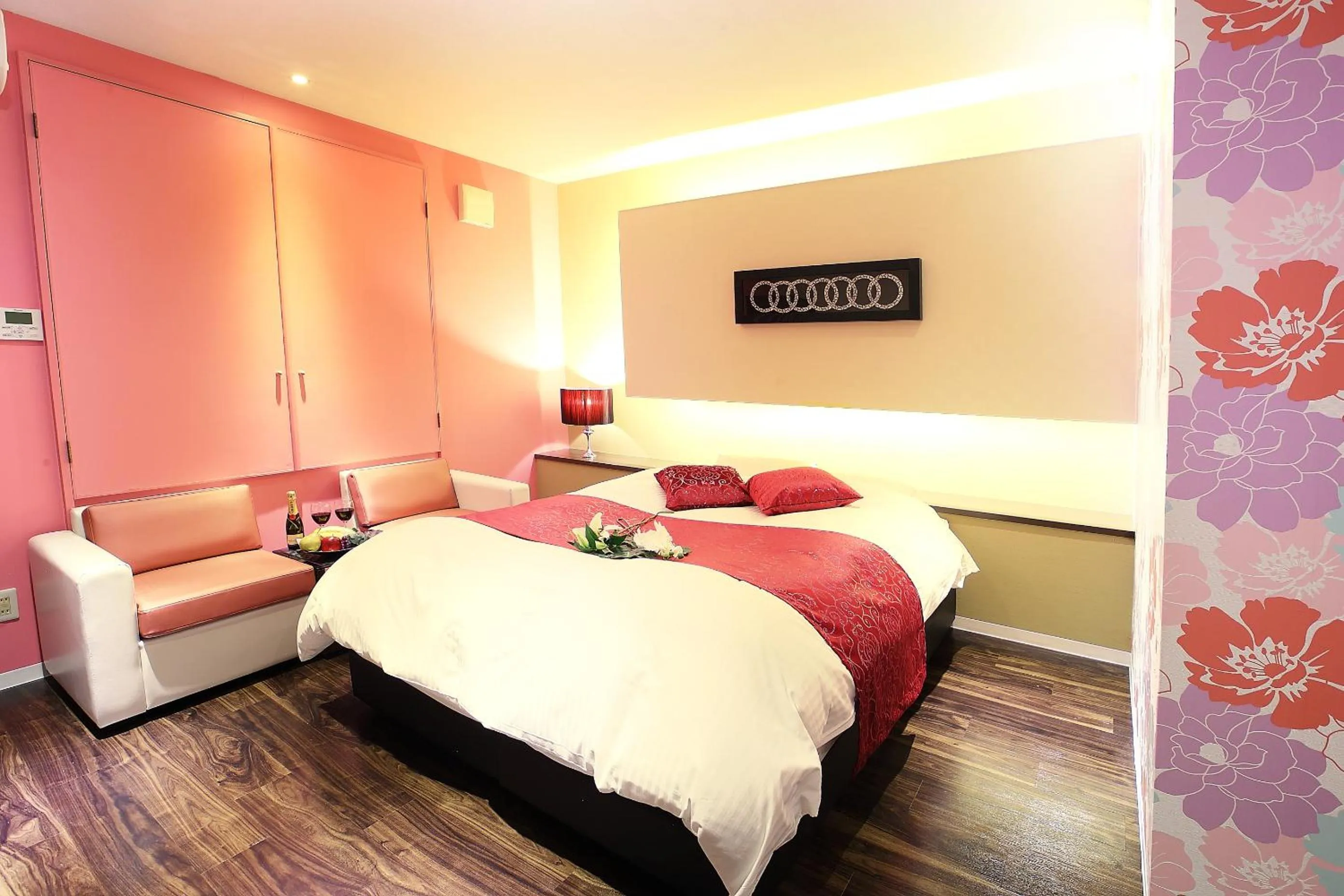 Bed in Hotel L'eclair (Adult Only)