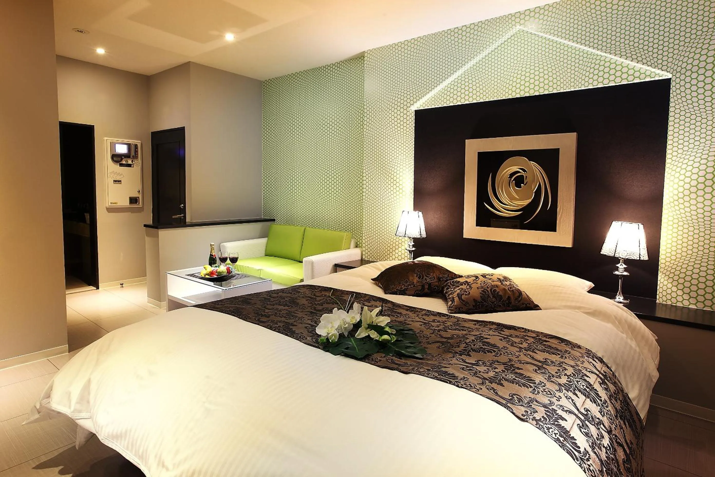 Bed in Hotel L'eclair (Adult Only)