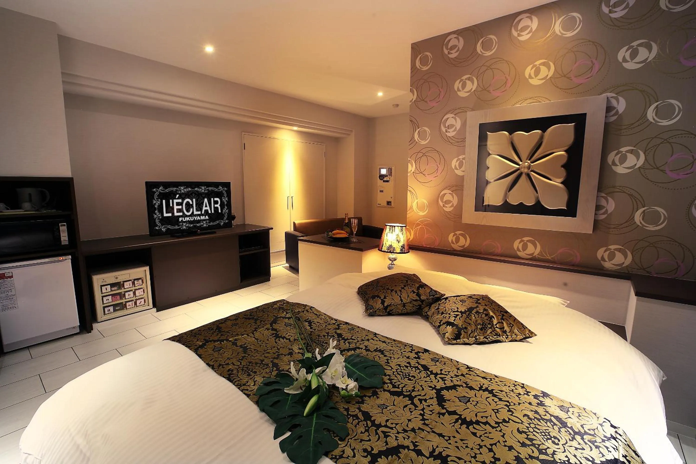 Bed in Hotel L'eclair (Adult Only)