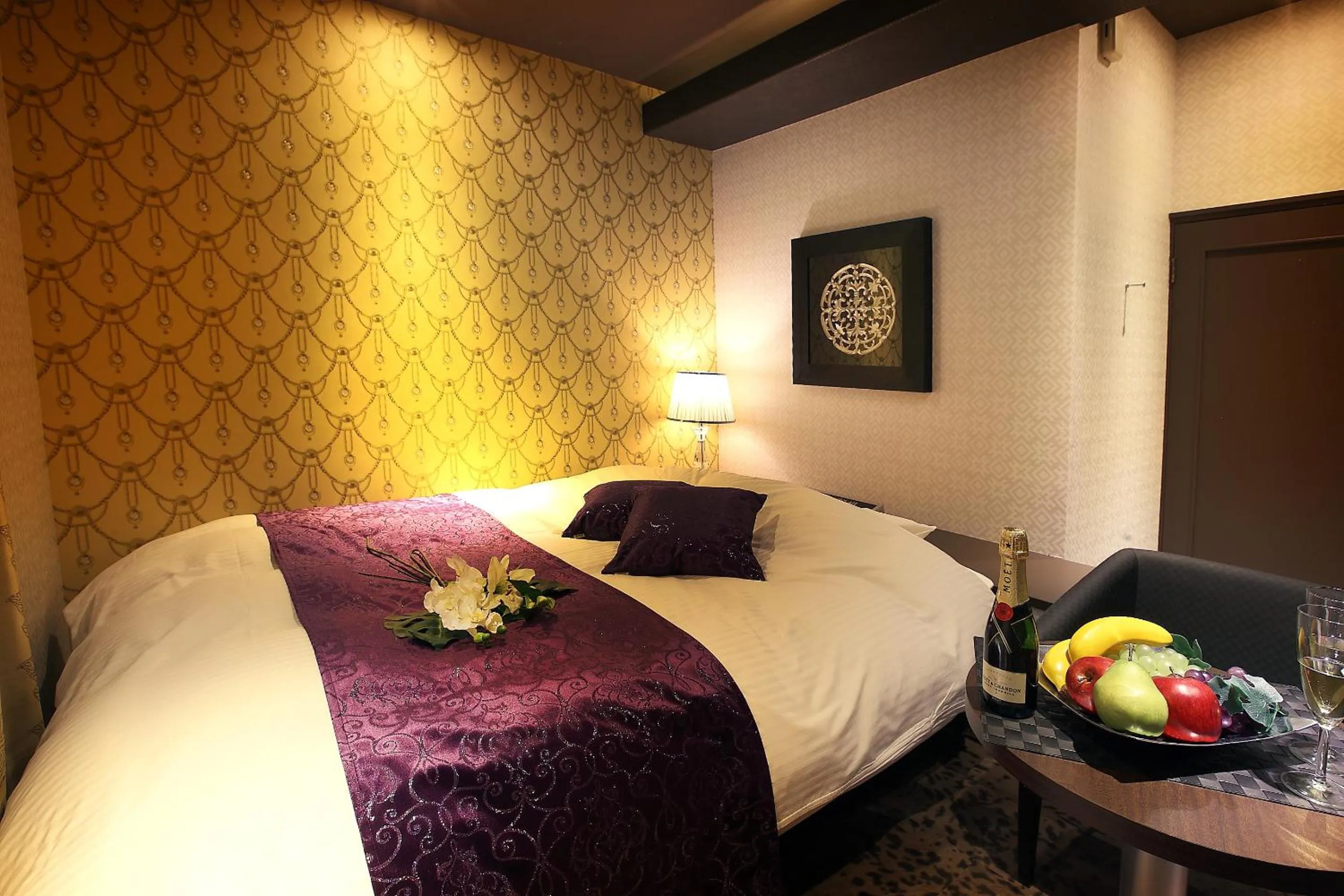 Bed in Hotel L'eclair (Adult Only)