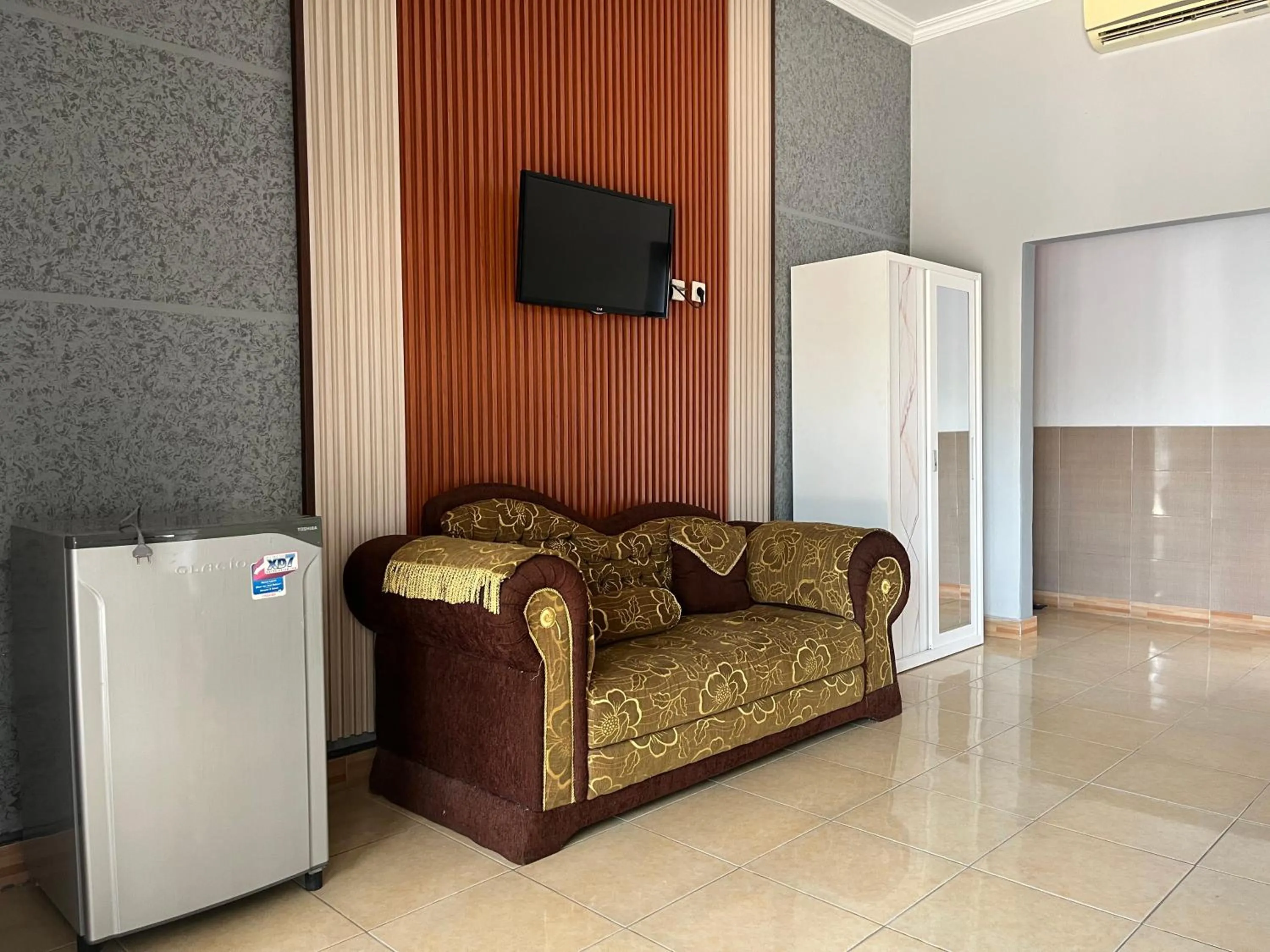 Prabhu Suites