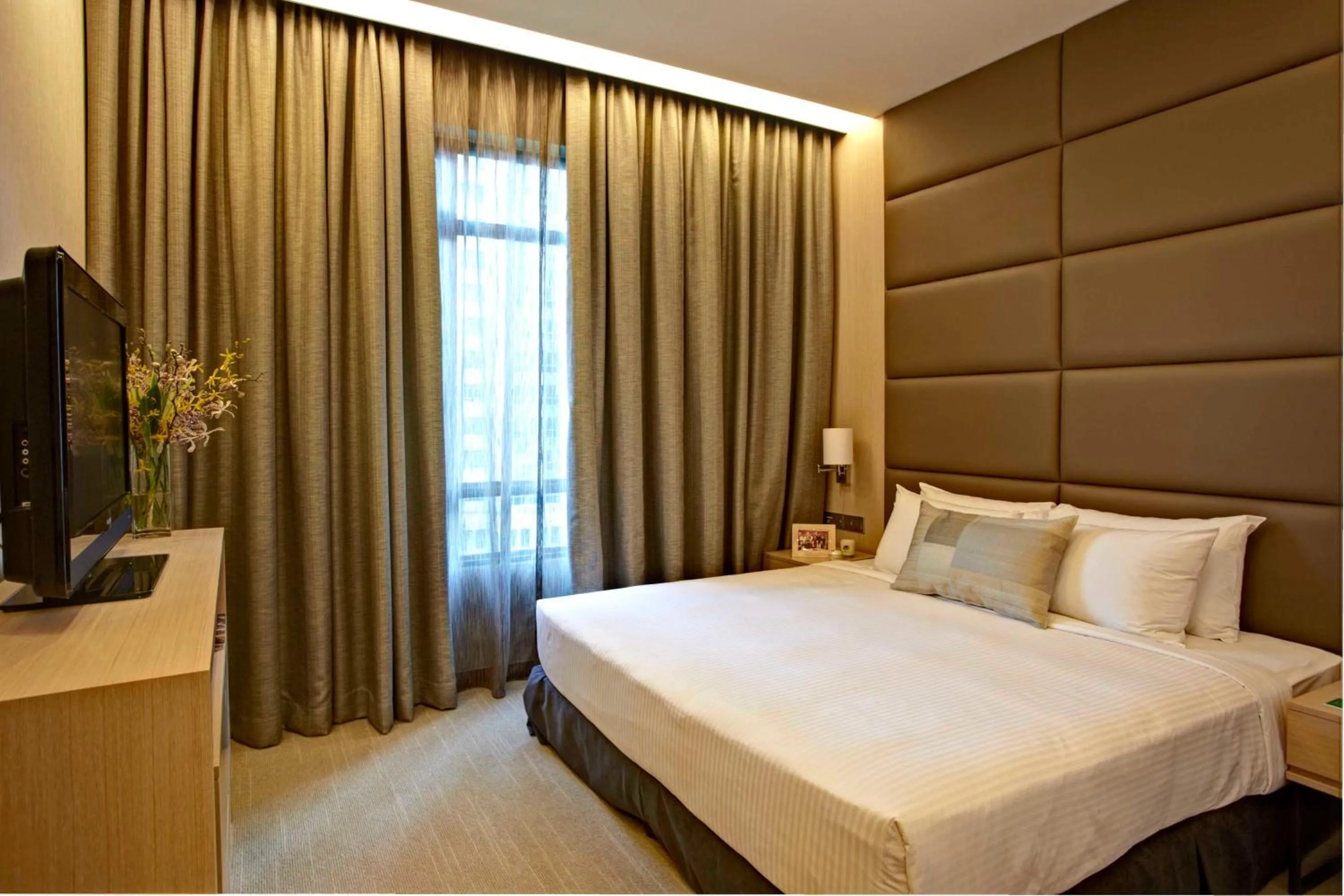Bedroom, Bed in Great World Residences