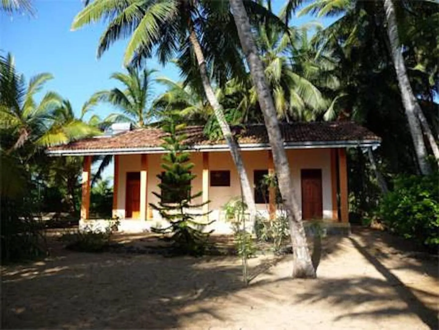 Mangrove Beach Chalets