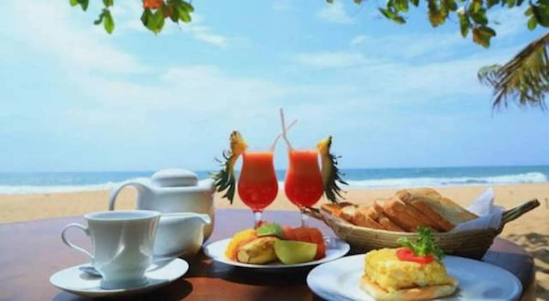 Restaurant/places to eat in Mangrove Beach Chalets