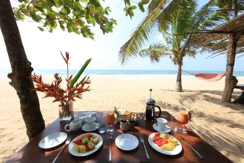 Mangrove Beach Chalets Mangrove Beach Chalets