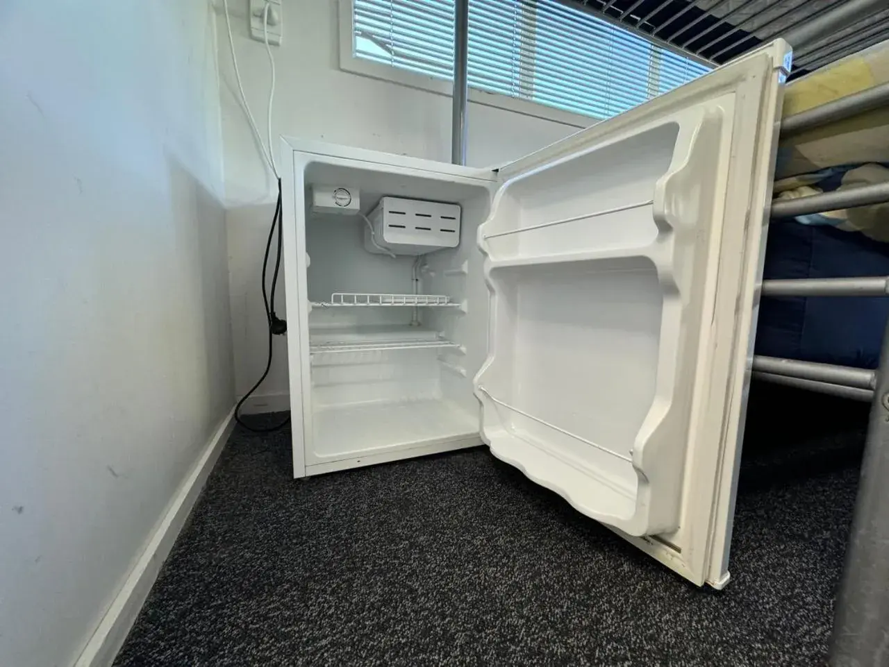 Family Room with Private Bathroom in Backpackers Central Hamilton Family Room with Private Bathroom in Backpackers Central Hamilton