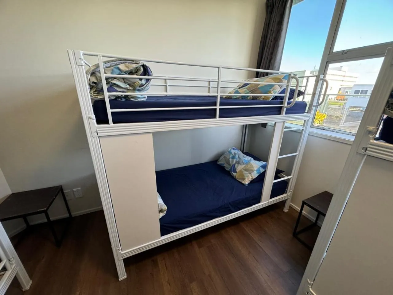bunk bed, Bed in Backpackers Central Hamilton