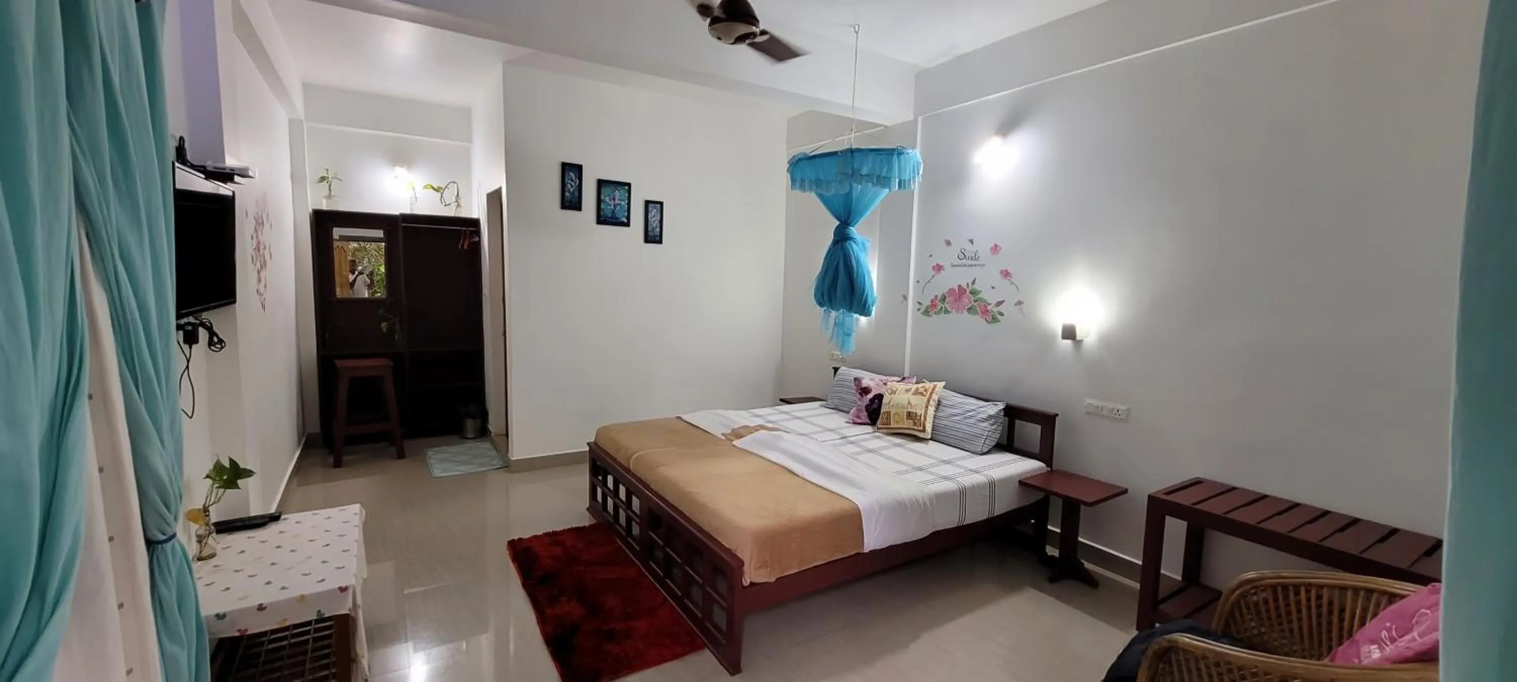 Bed in Periyar Inn
