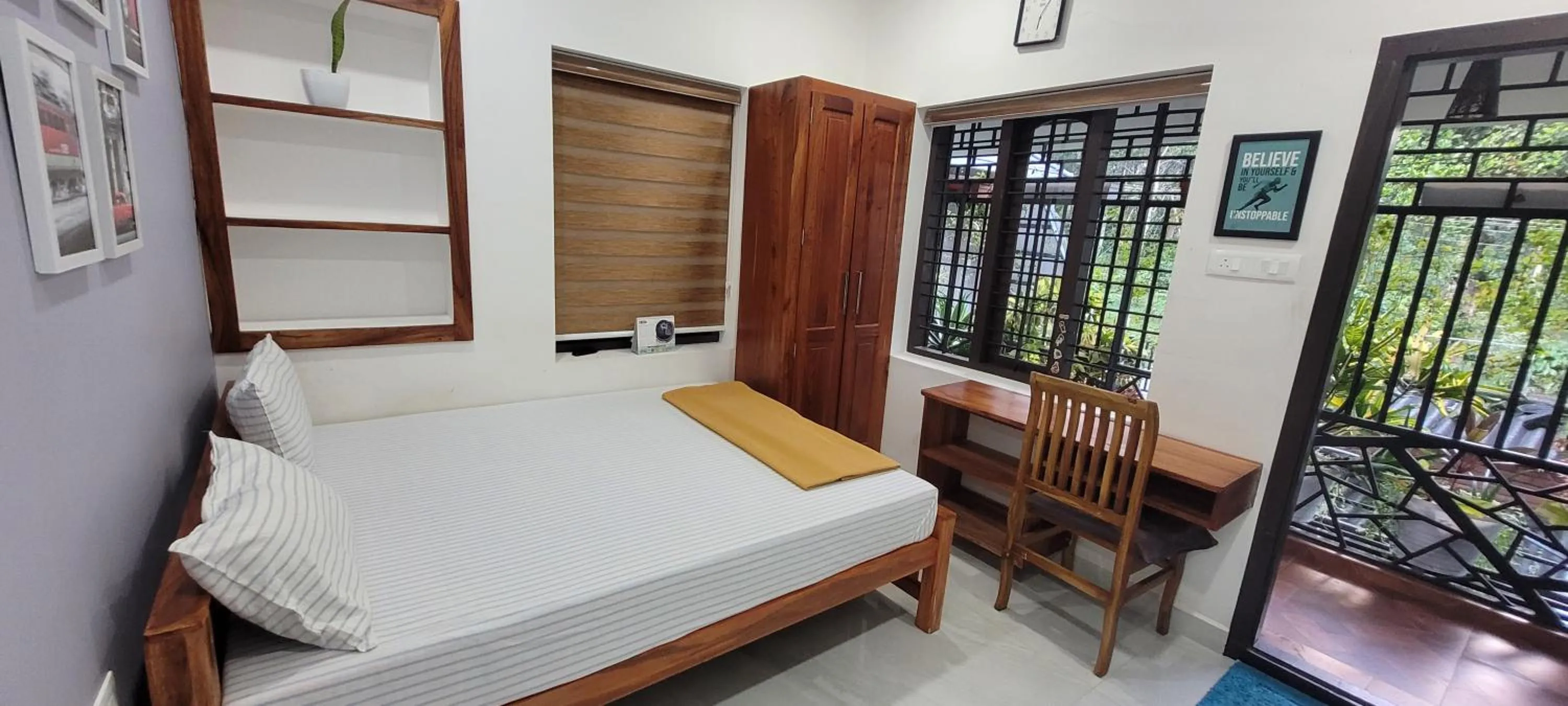 Bed in Periyar Inn