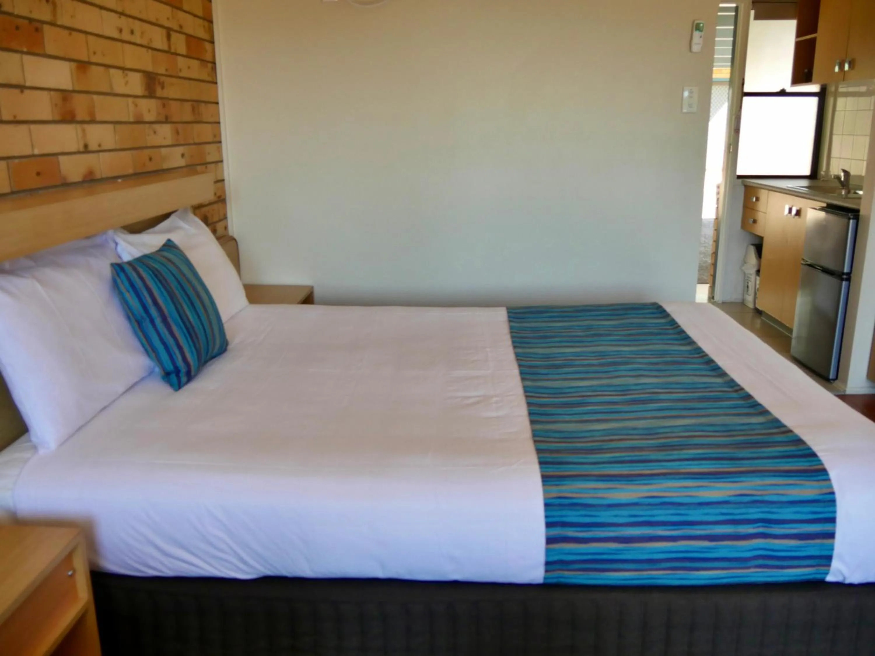 Bed in Tannum On The Beach Motel