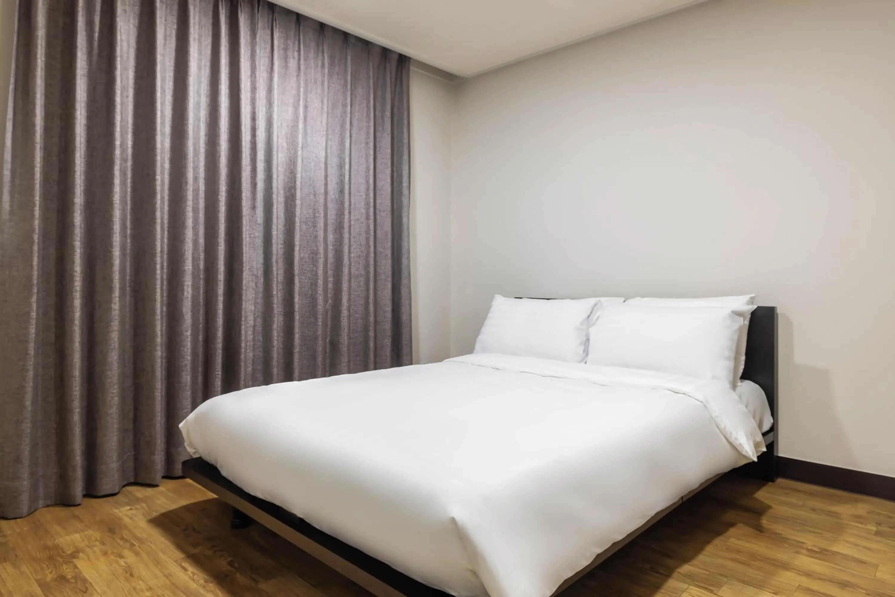 Bedroom, Bed in KensingtonResort JirisanNamwon