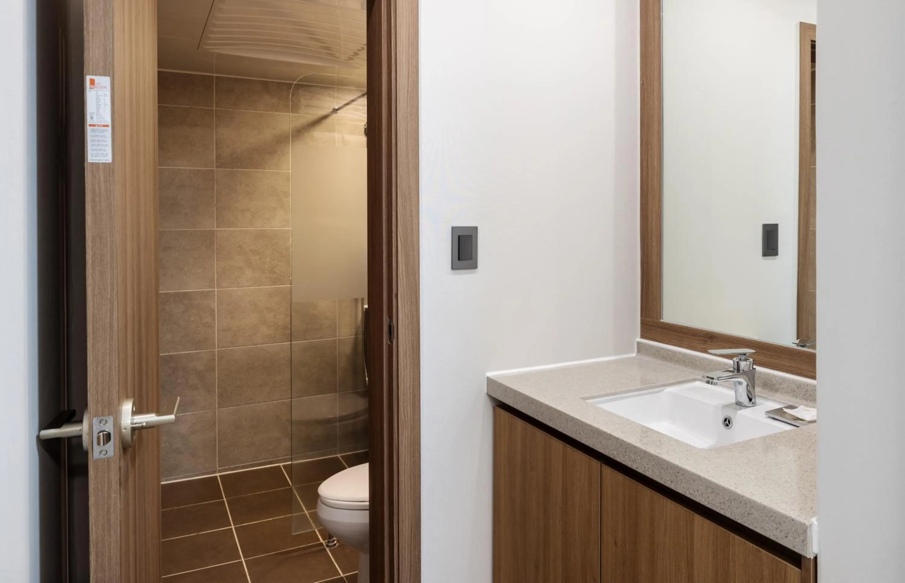 Shower in KensingtonResort JirisanNamwon