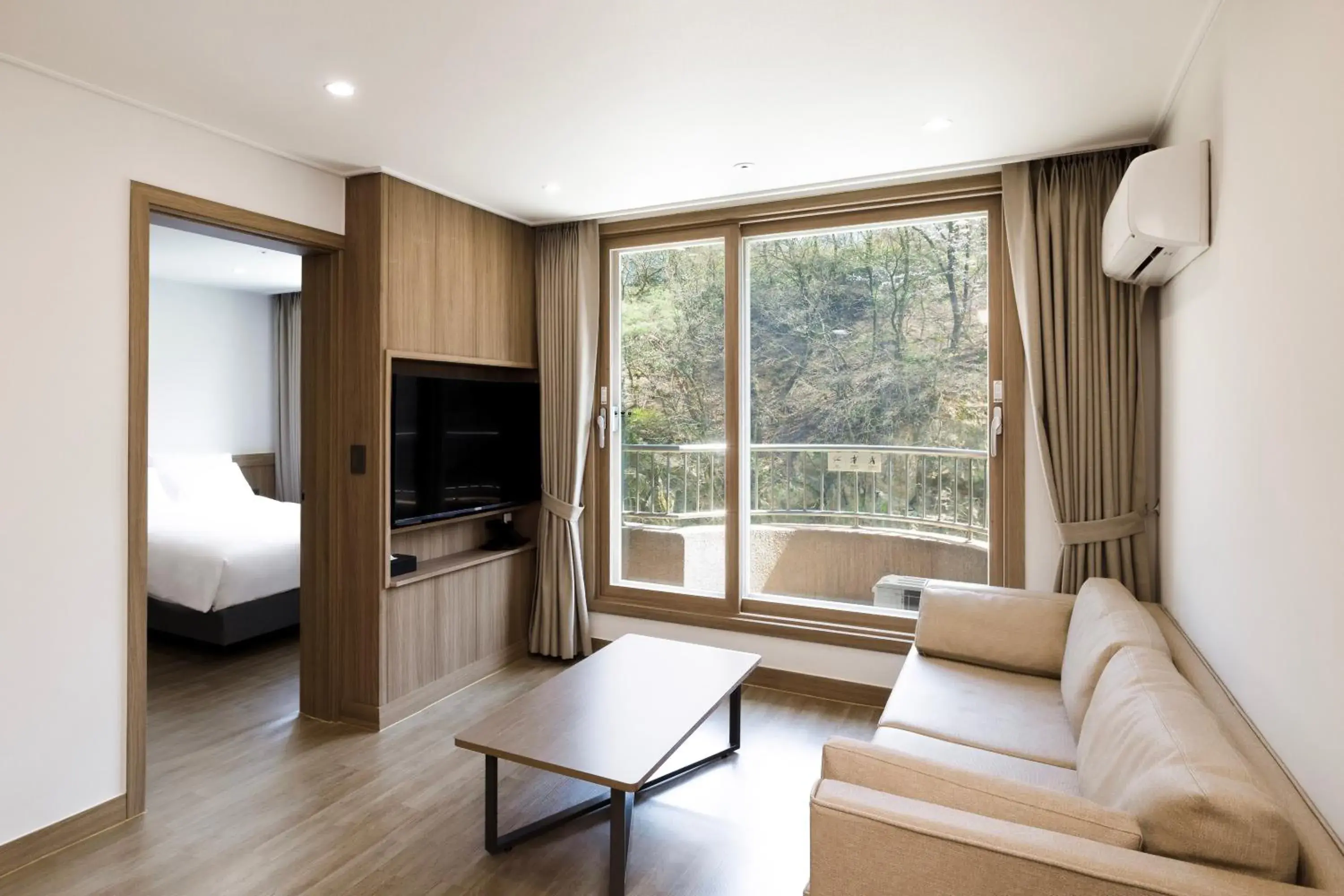 Living room in KensingtonResort JirisanNamwon Living room in KensingtonResort JirisanNamwon