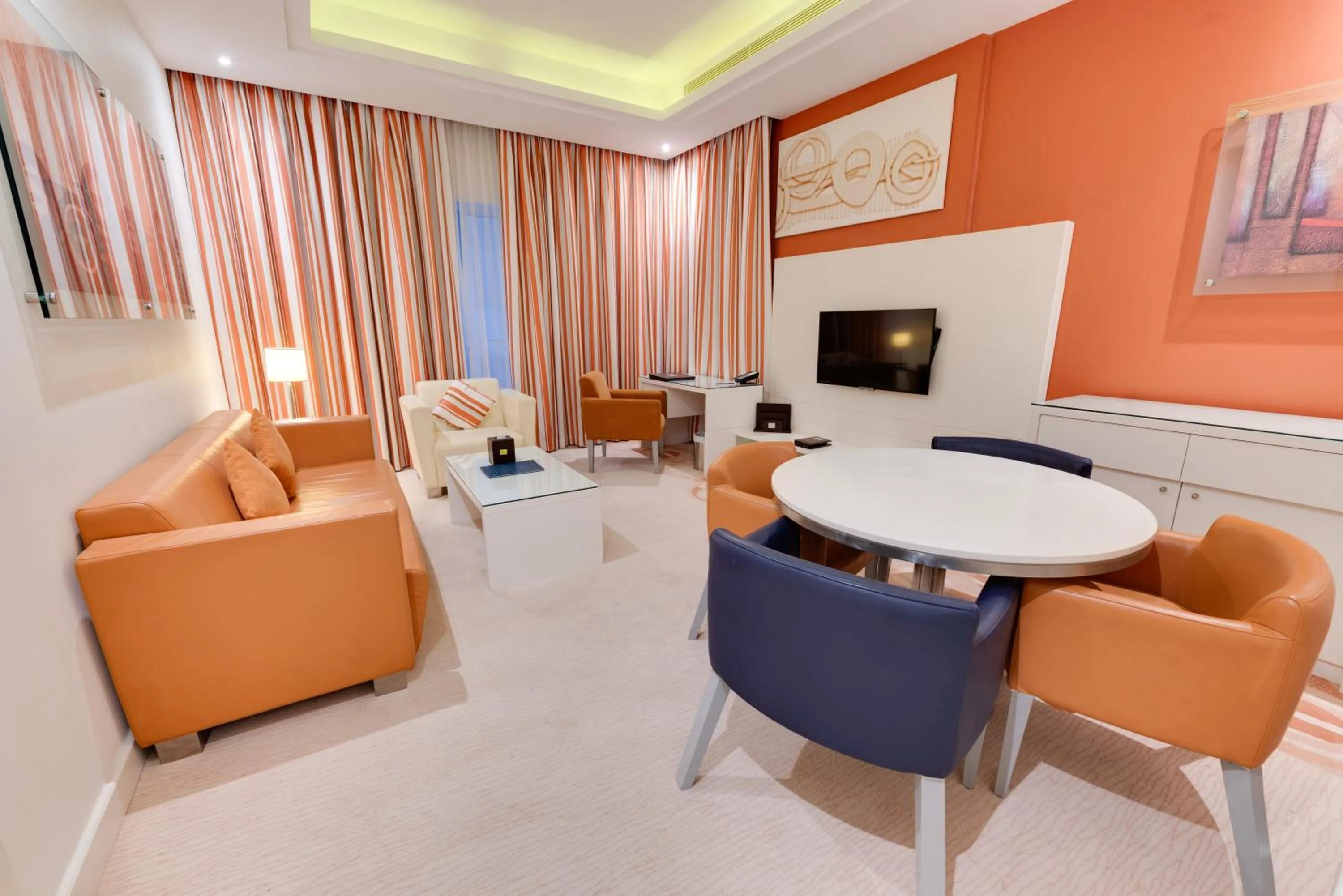 Living room, Seating Area in Golden Tulip Downtown Abu Dhabi