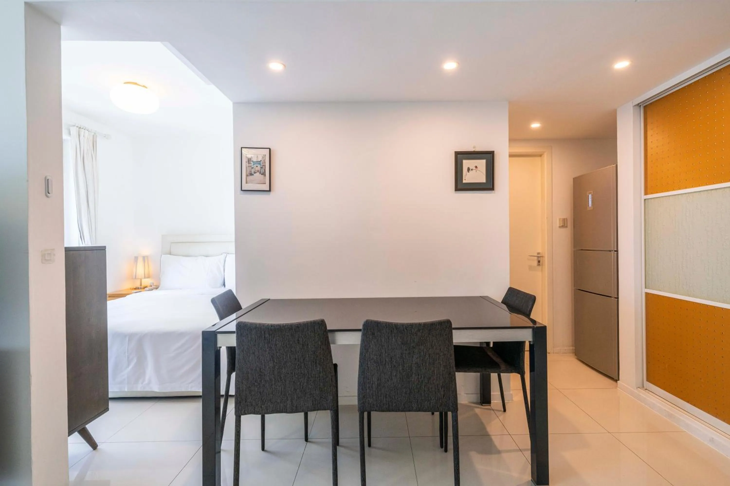 Tyms Xujiahui Elegant 1BR APT