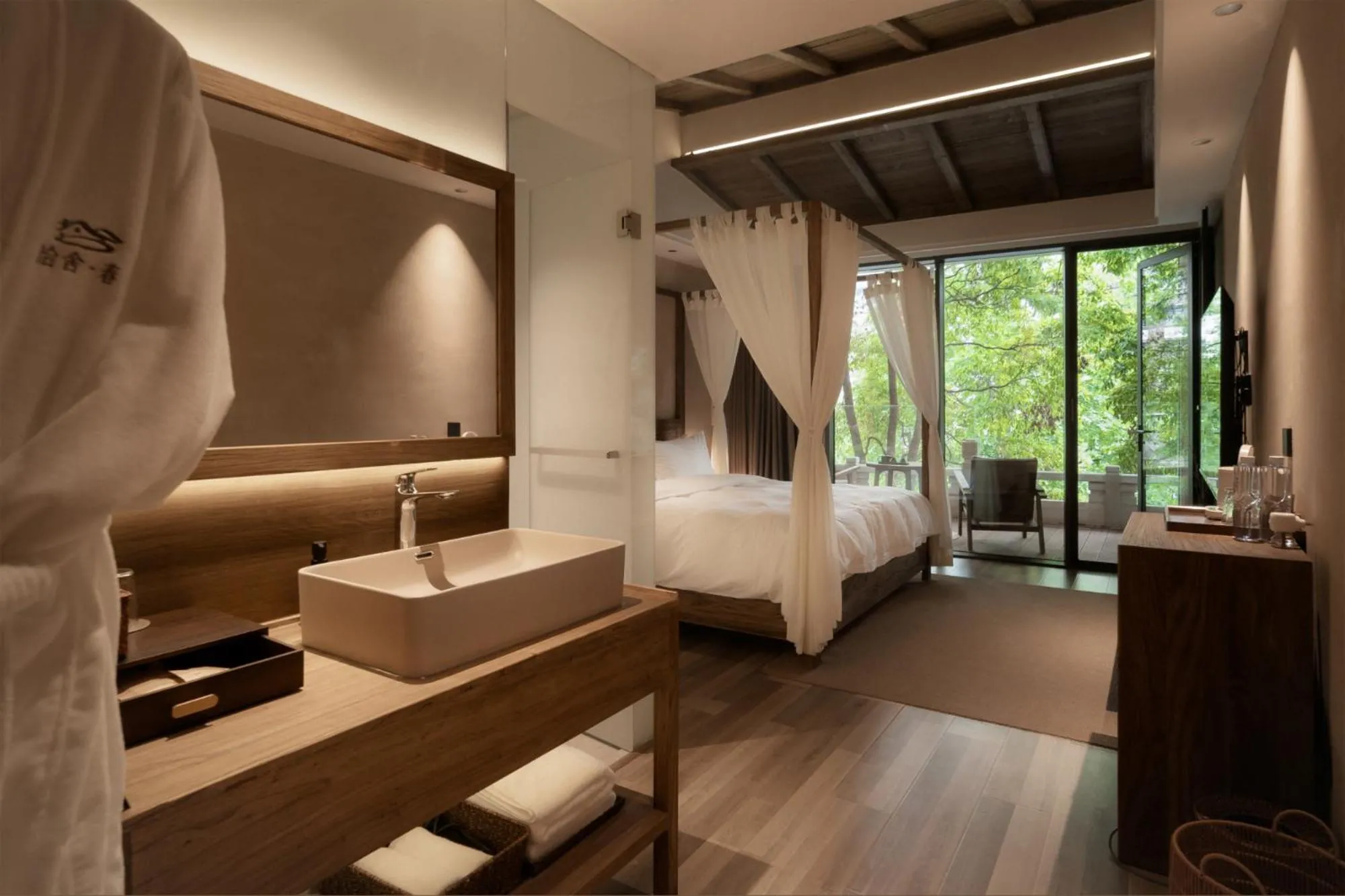 Bed in Shishe Spring Designer Homestay