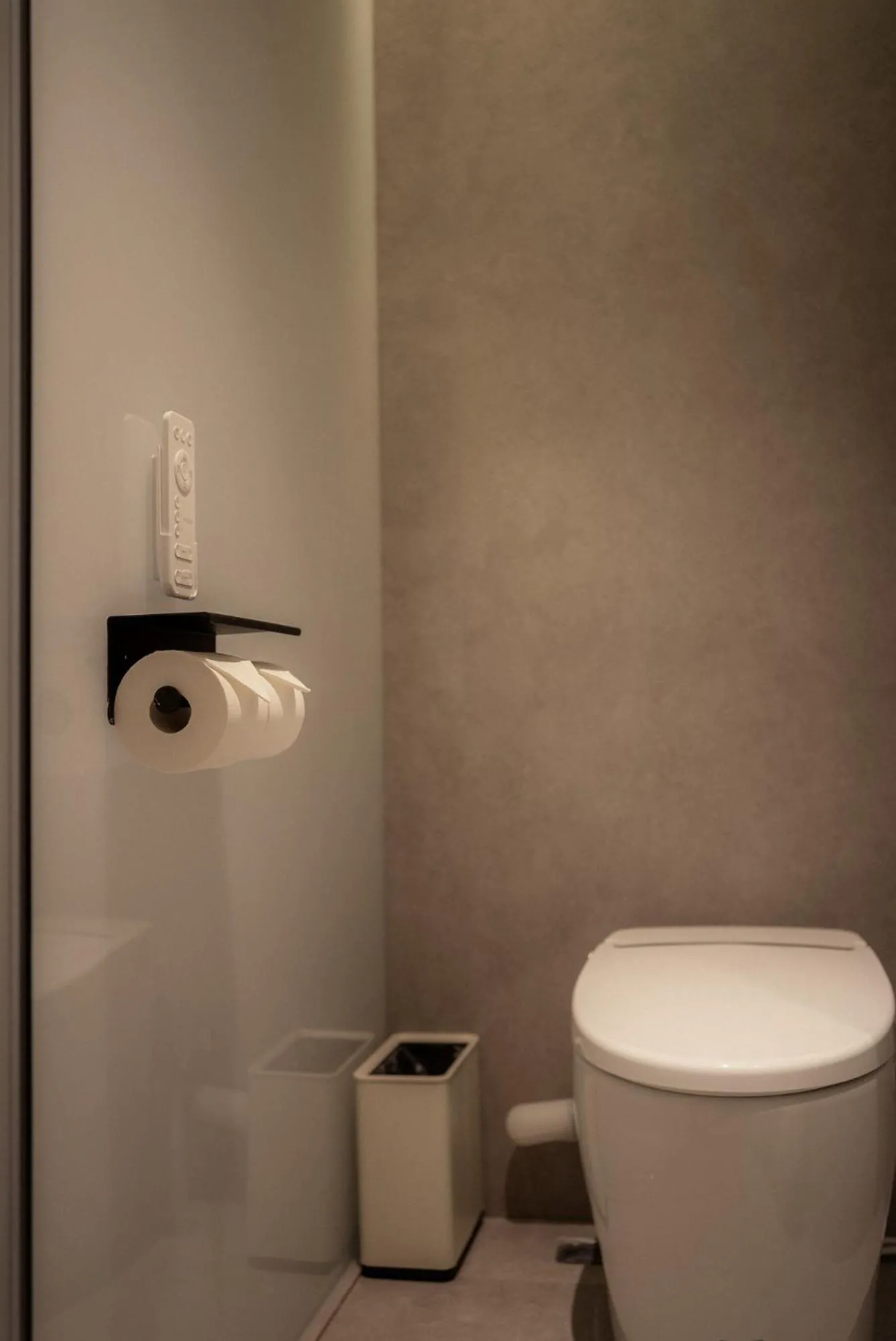 Toilet in Shishe Spring Designer Homestay